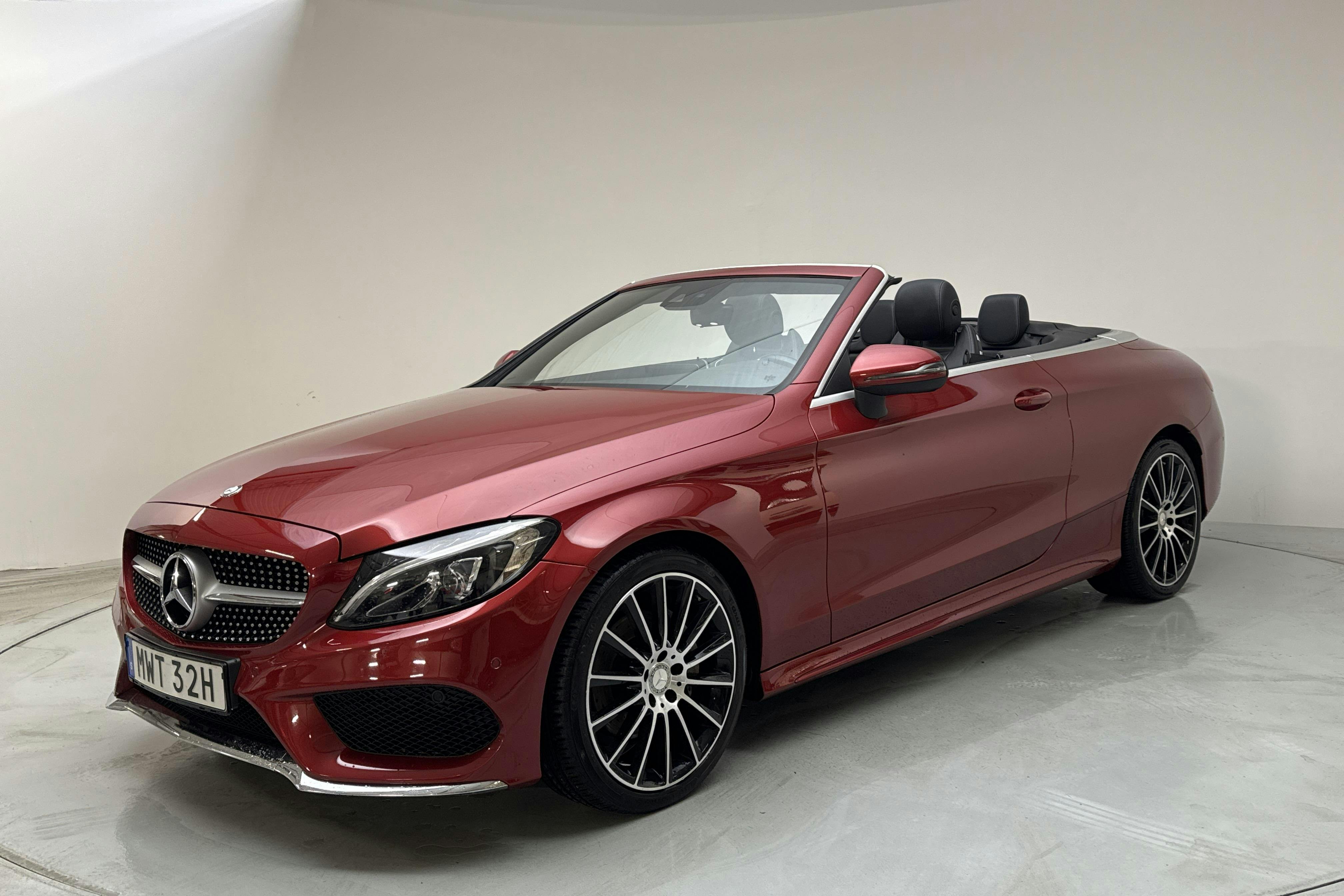 Mercedes C 200 Cabriolet A205 (184hk) - 97 420 km - Automaatne - punane - 2017