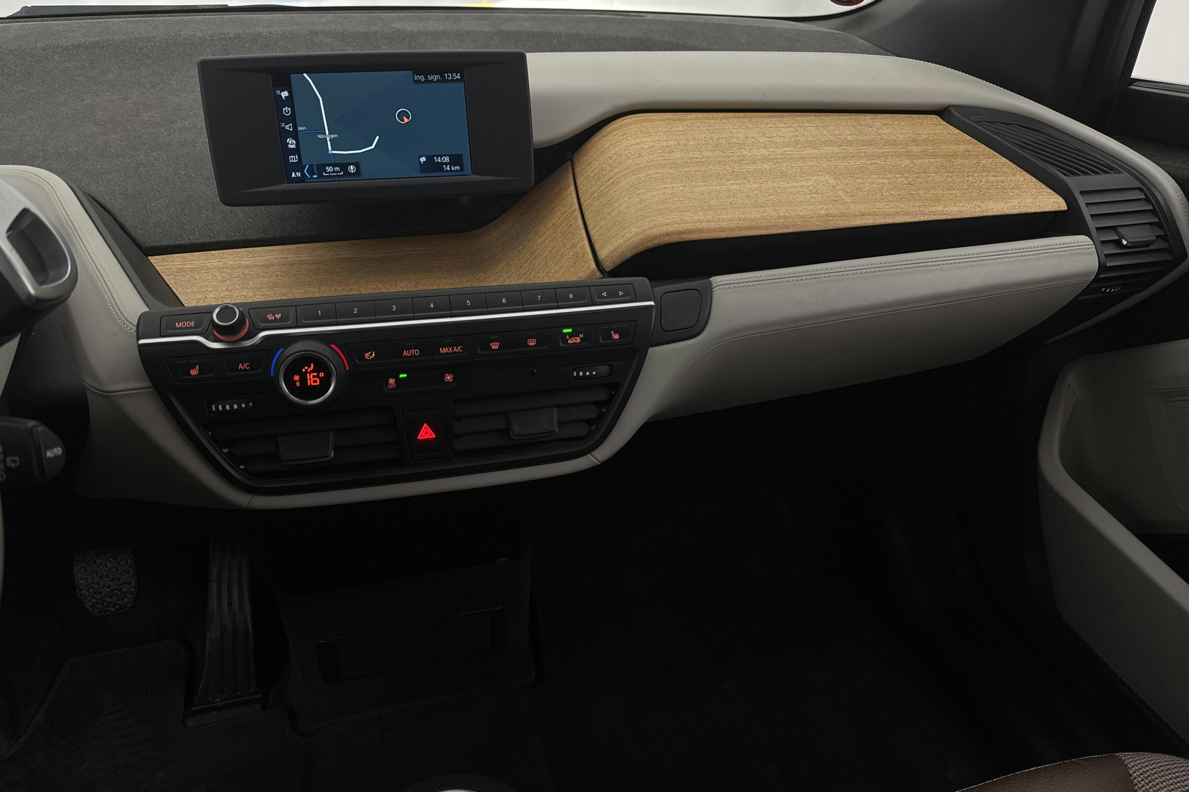 BMW i3 120Ah, I01 (170hk) - 8 649 mil - Automat - röd - 2019