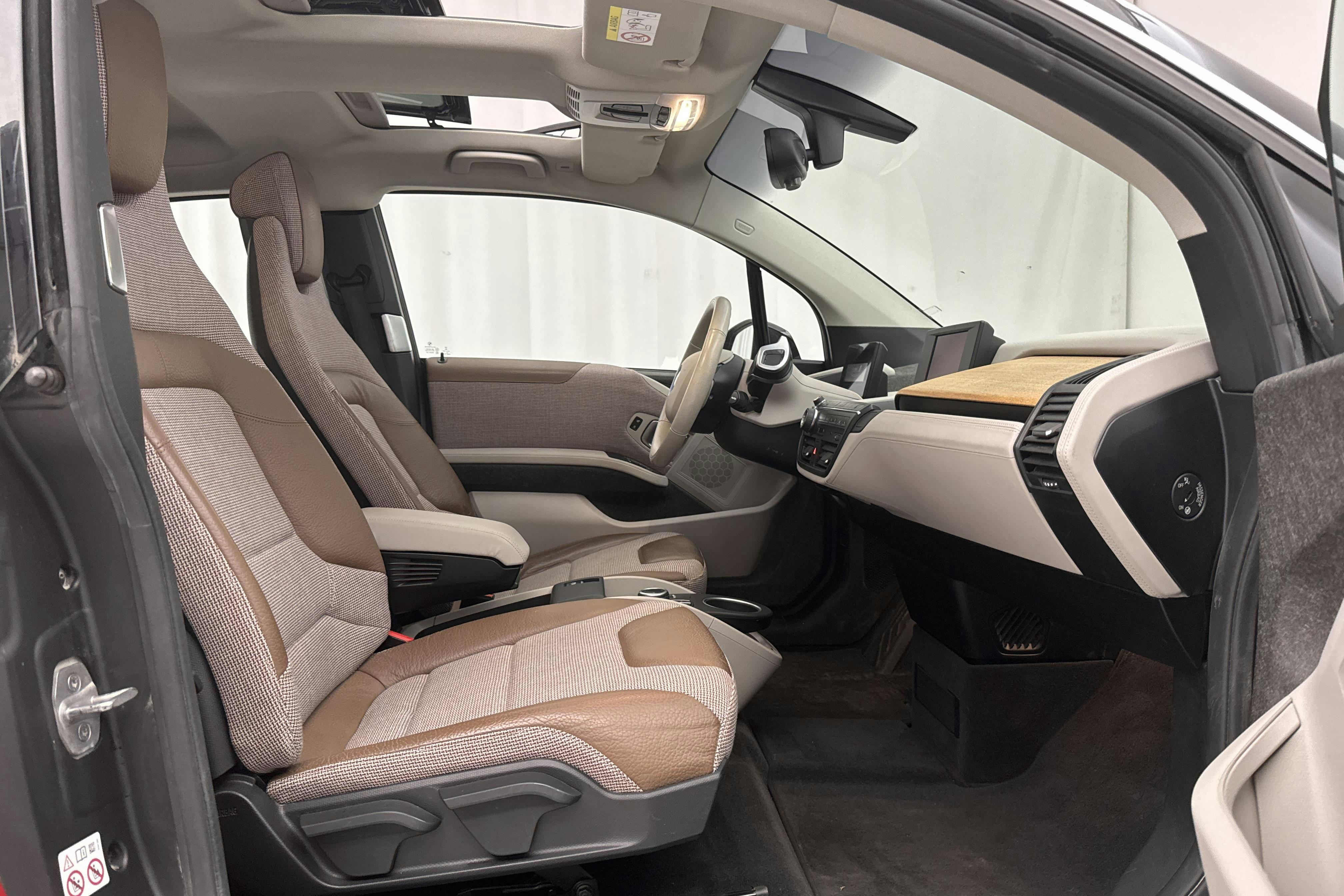 BMW i3 120Ah, I01 (170hk) - 8 649 mil - Automat - röd - 2019