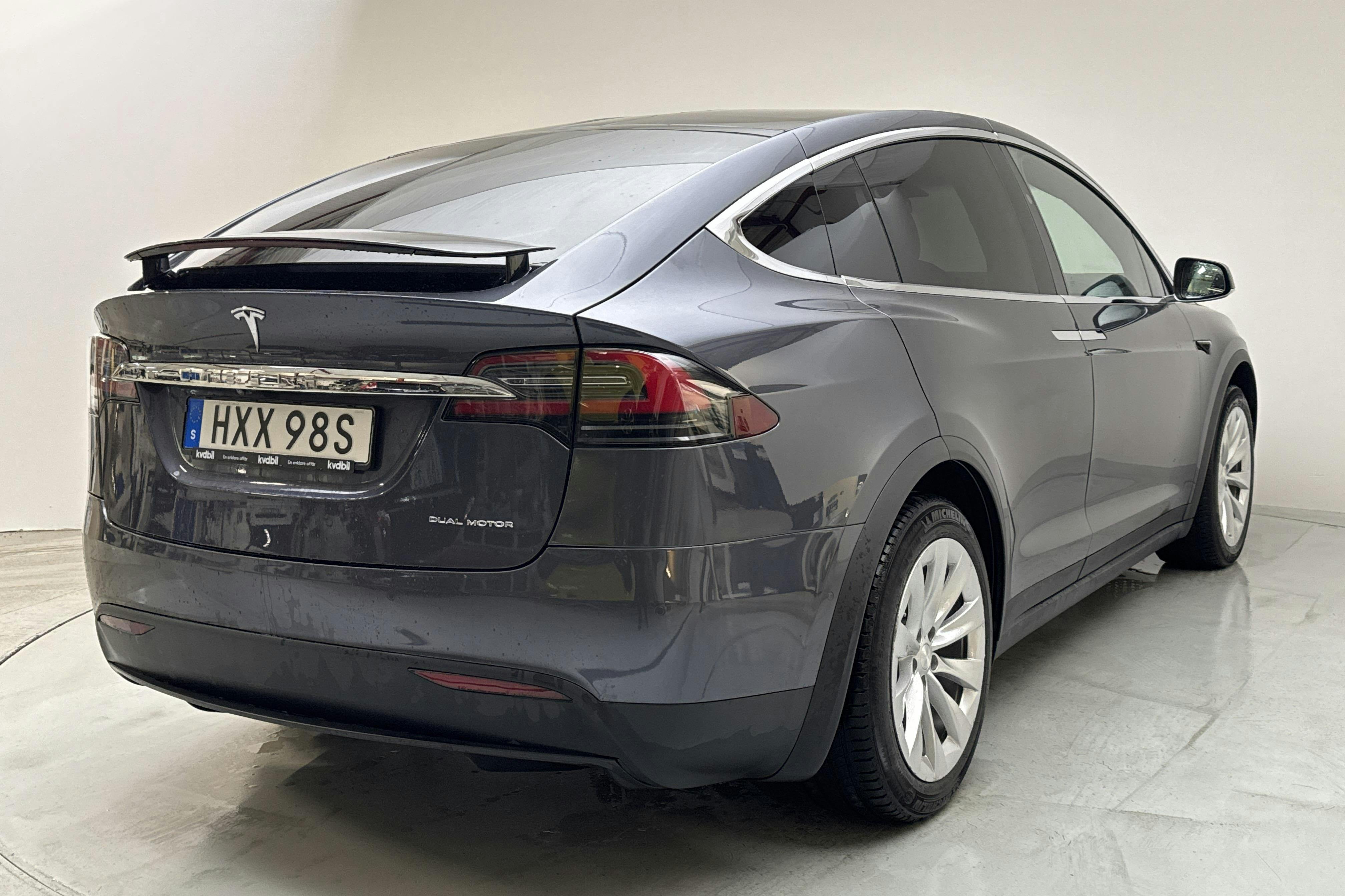 Tesla Model X Dual Motor Long Range AWD - 112 320 km - Automaattinen - harmaa - 2020