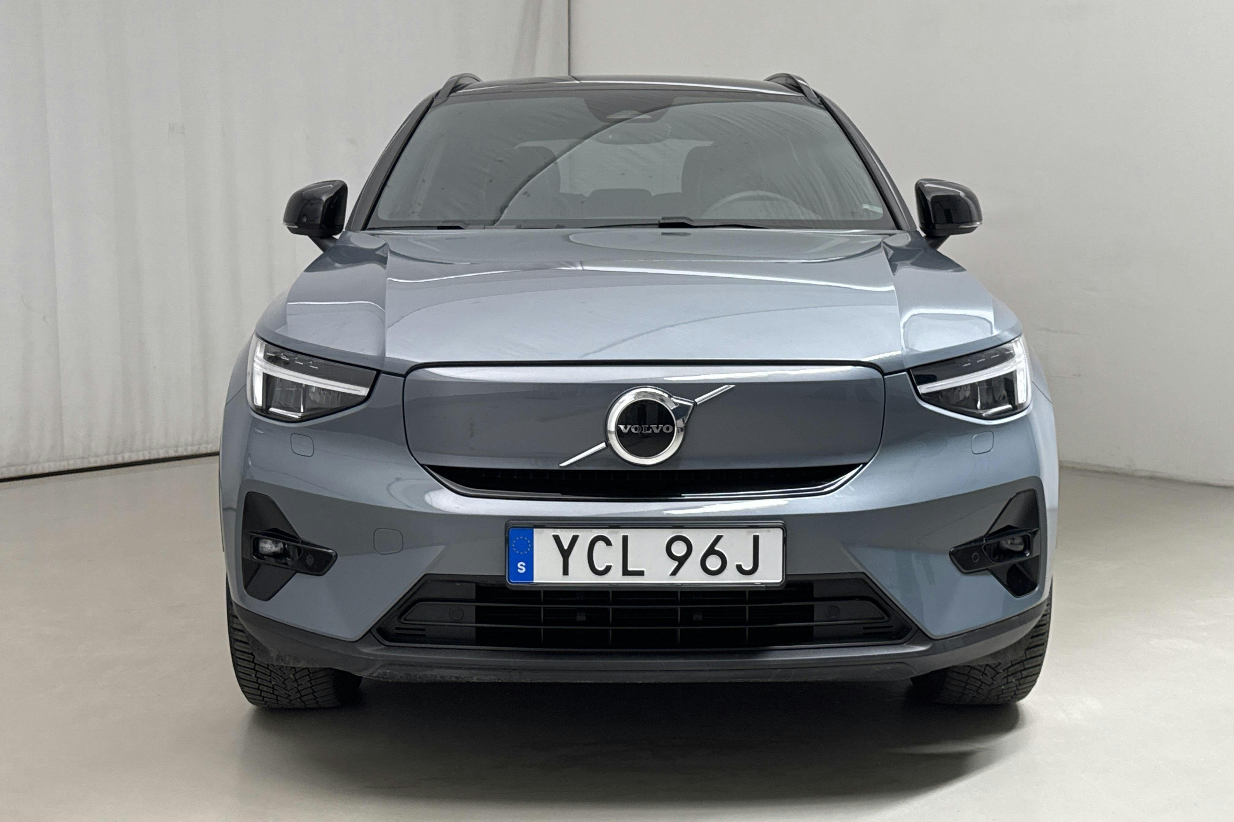 Volvo XC40 P6 Recharge (231hk) - 43 380 km - Automatic - gray - 2023