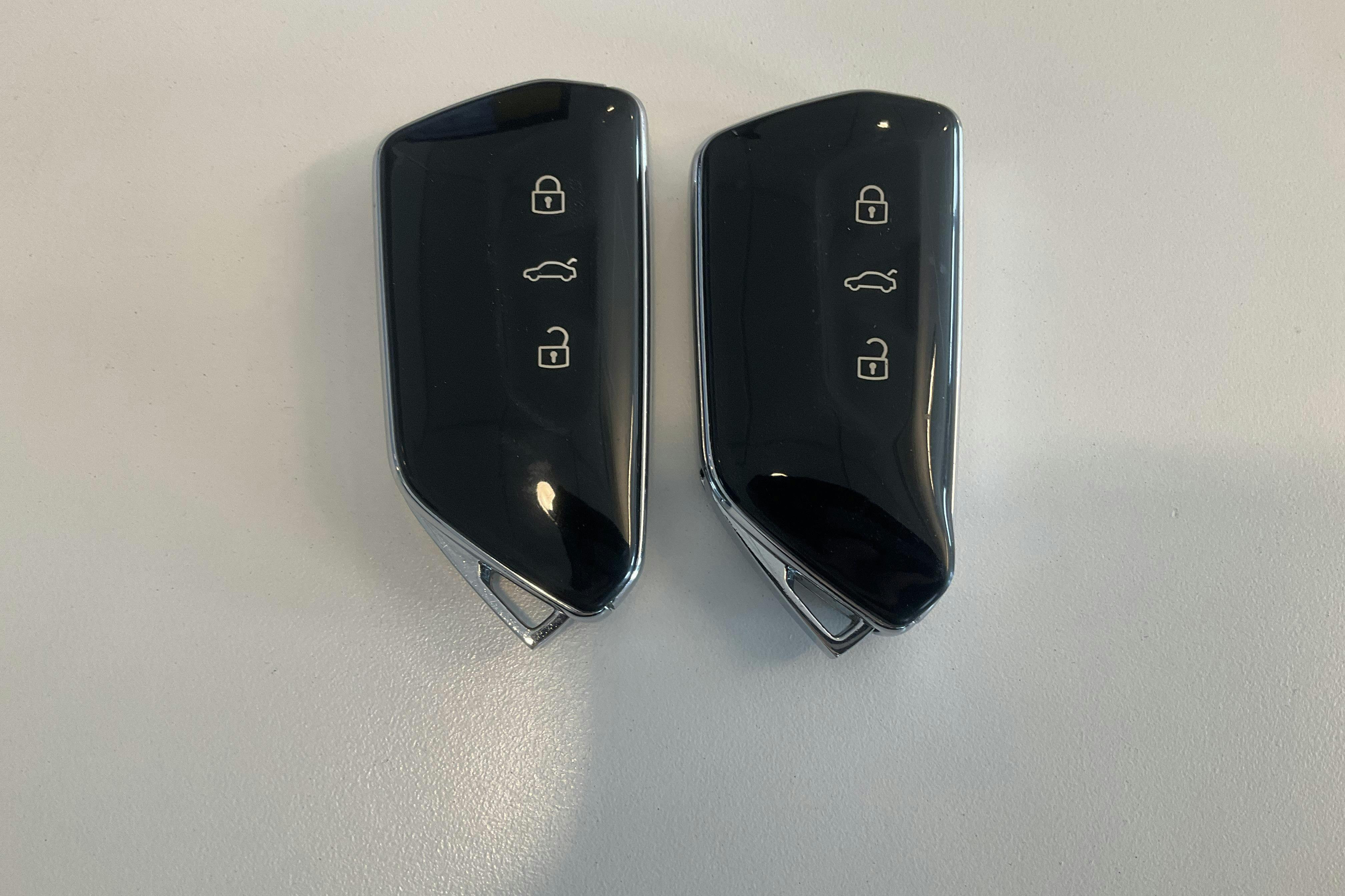 Presentationsfoto 21 av 21: VW ID.4 77kWh (204hk) - 5 285 mil - Automat - blå - 2022