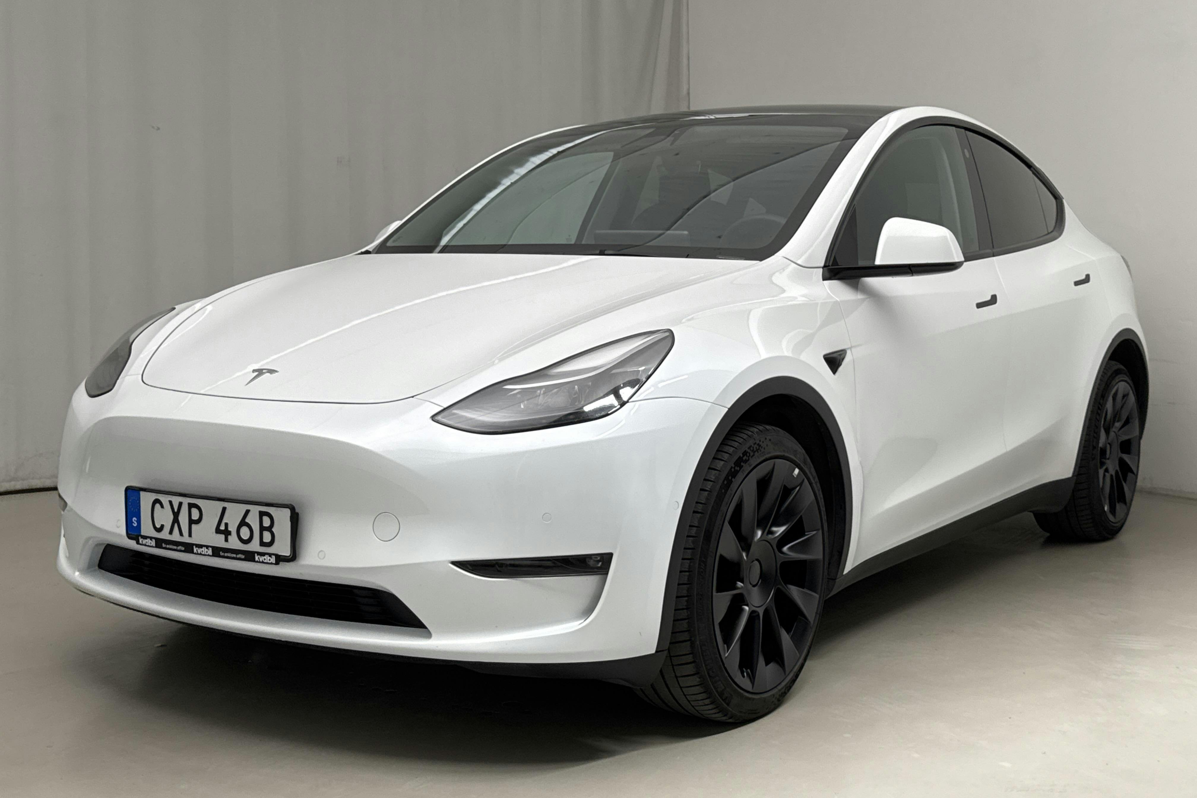 Presentation photo 1 of 20: Tesla Model Y Long Range Dual Motor AWD - 83 740 km - Automatic - white - 2022
