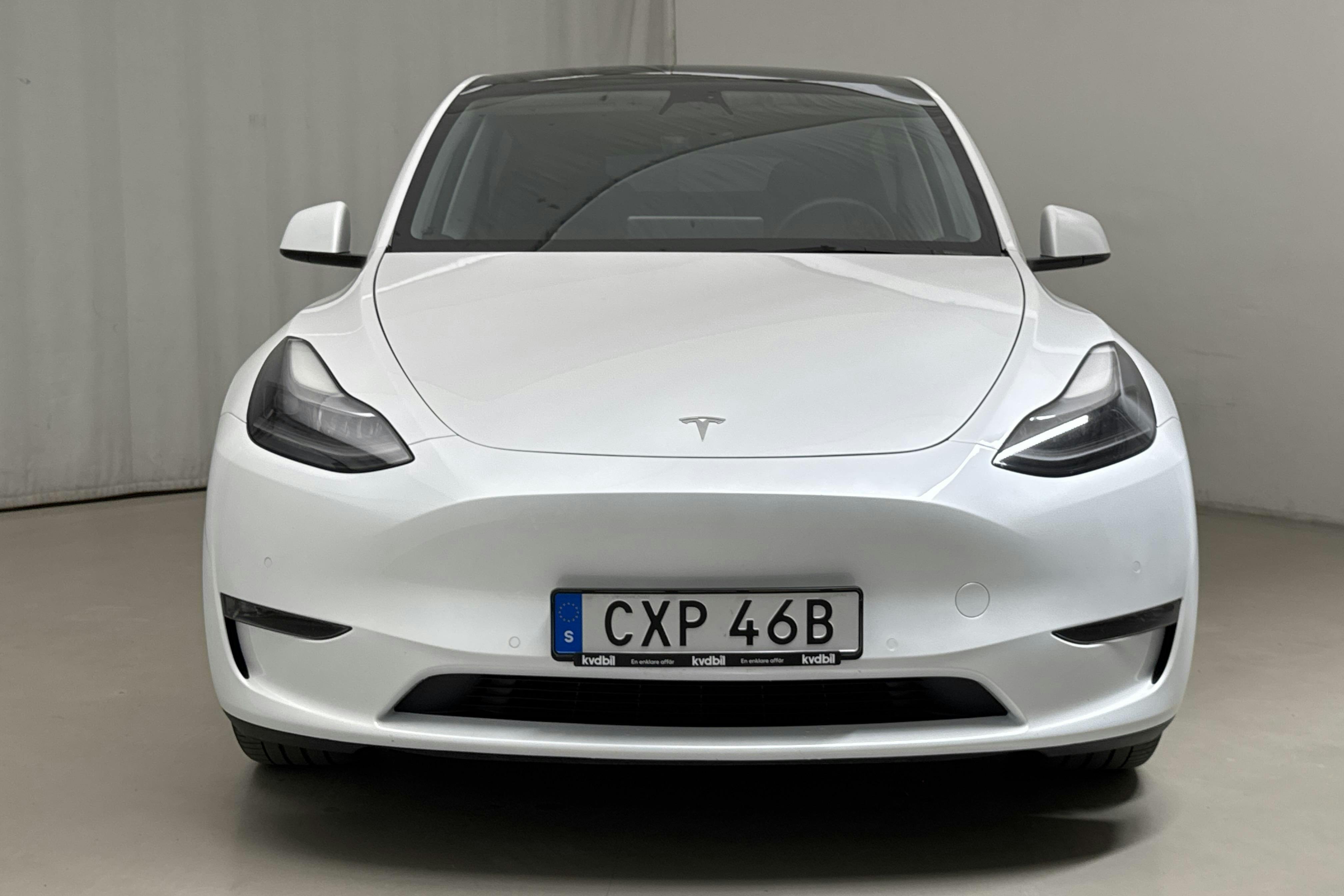 Tesla Model Y Long Range Dual Motor AWD - 83 740 km - Automatic - white - 2022