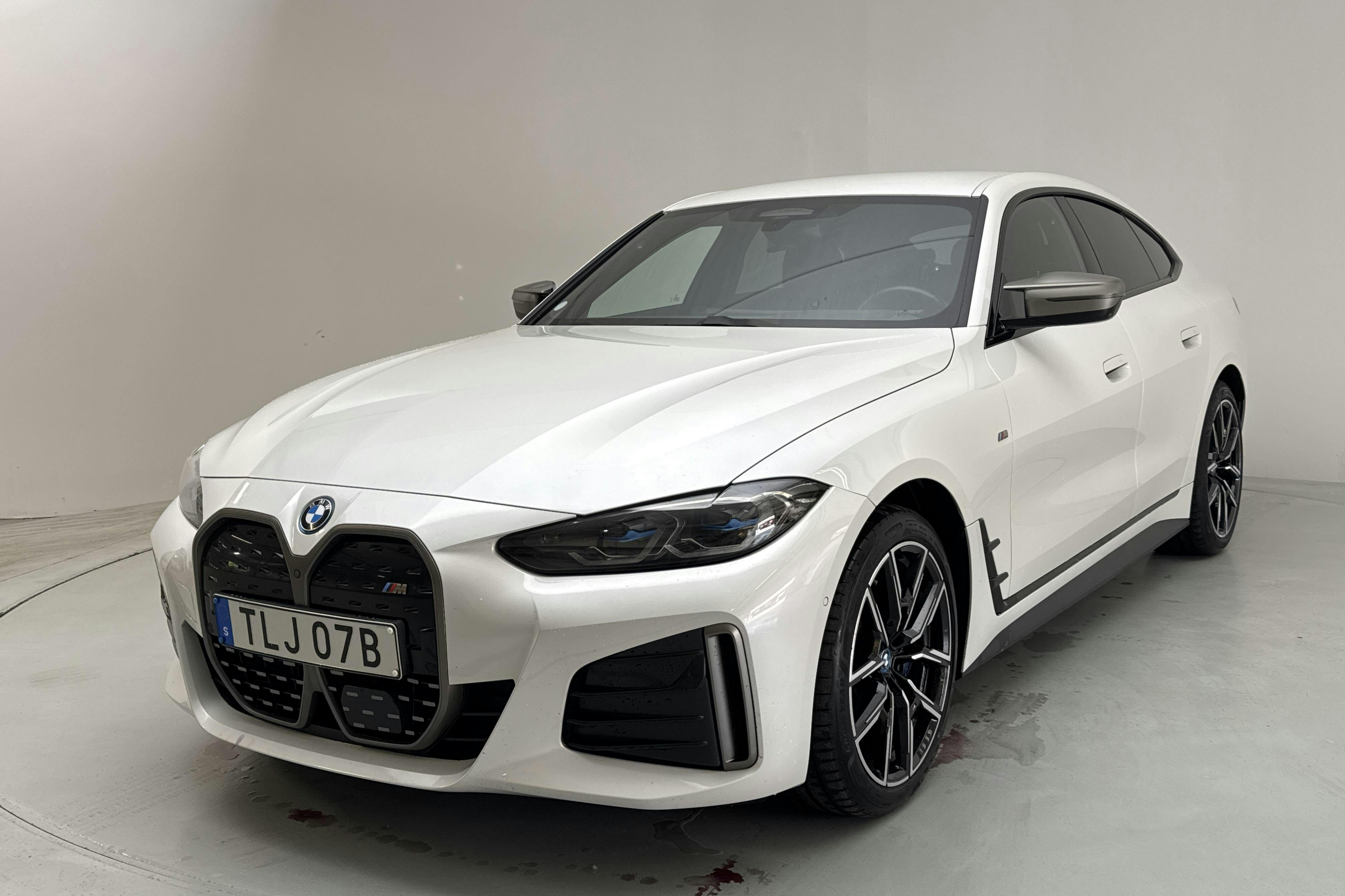 BMW i4 M50 xDrive, G26 (523hk) - 14 912 mil - Automat - vit - 2022