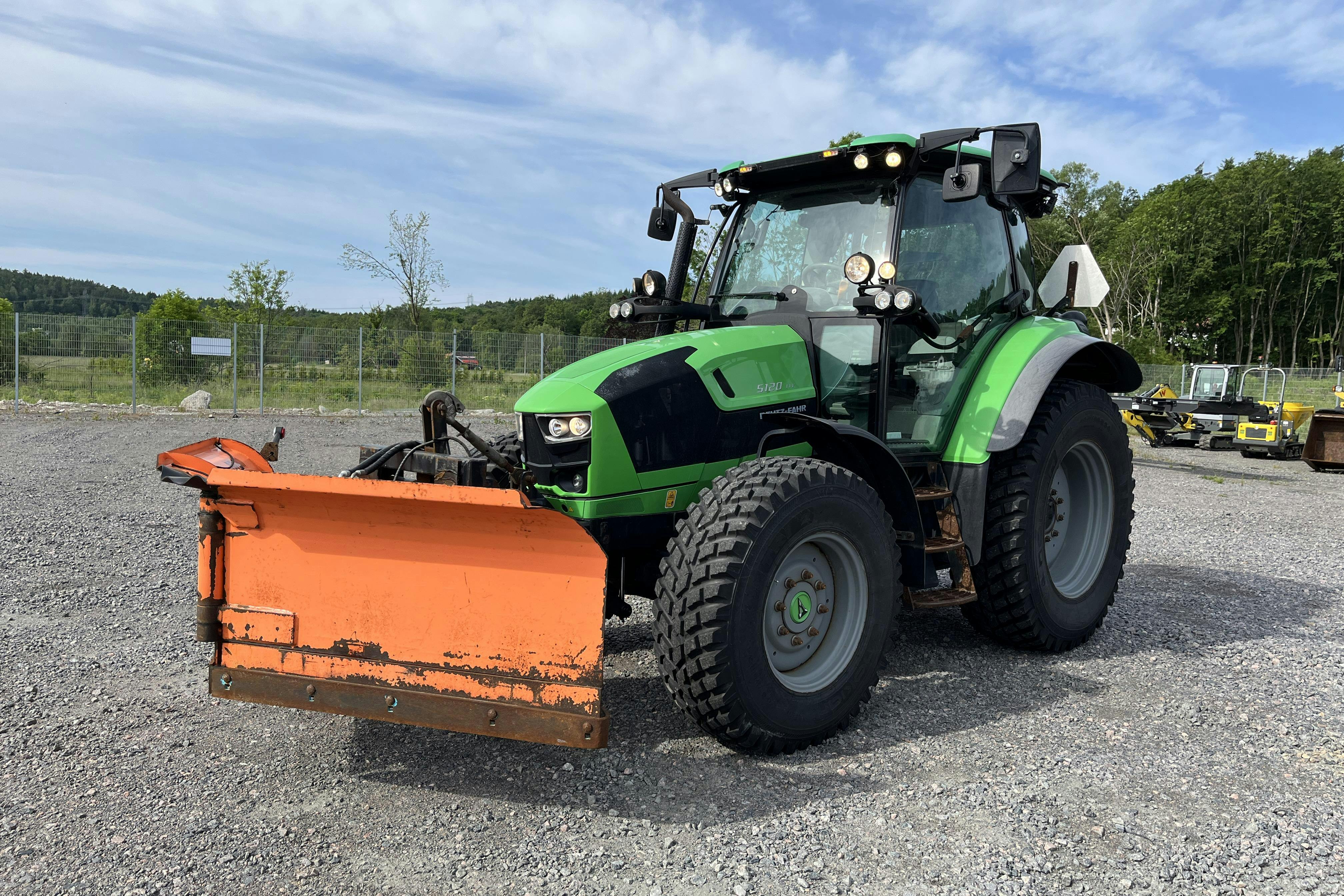 DEUTZ FAHR 15SC 5120 TTV -  - grön - 2014