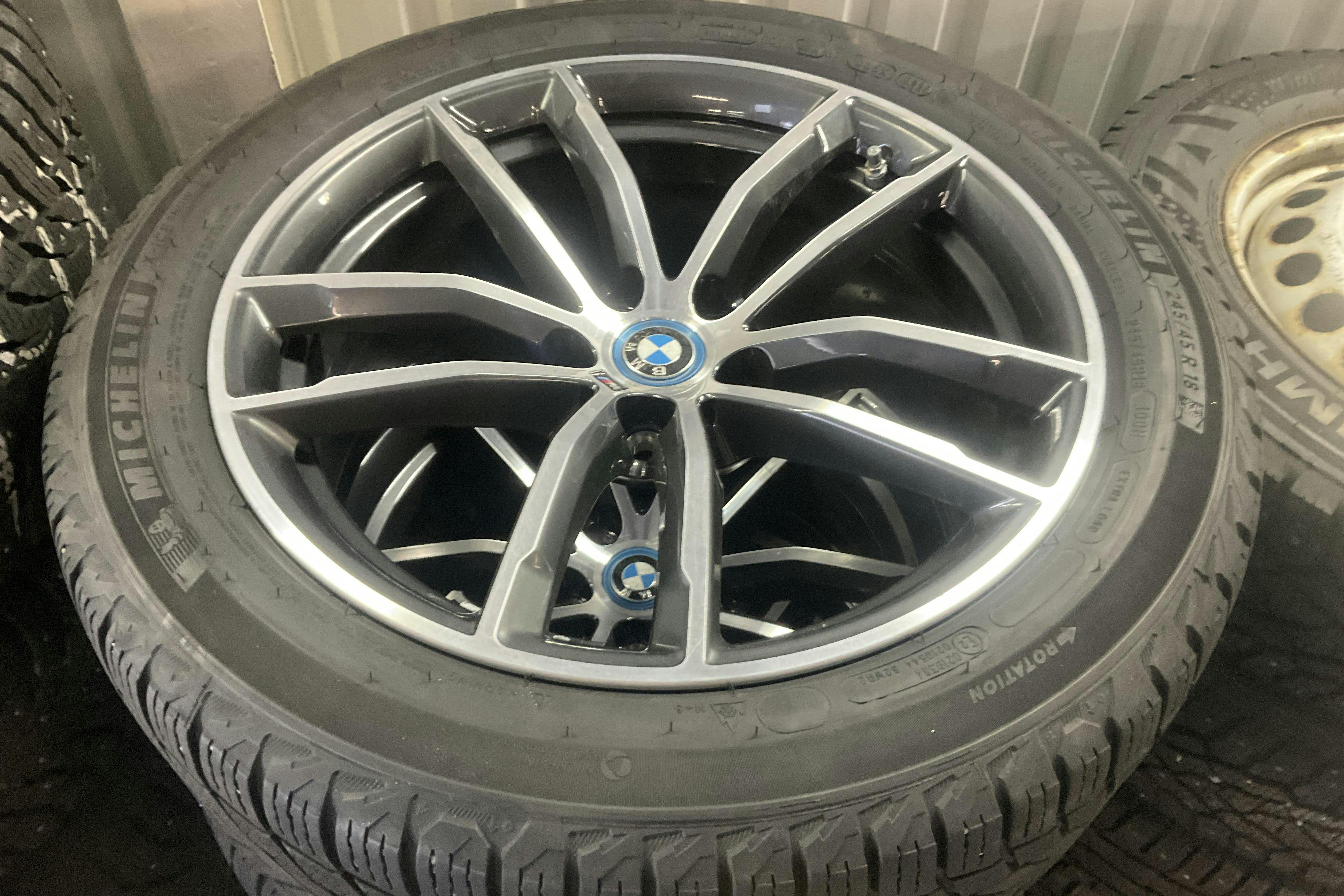 BMW 530e xDrive Touring, G31 12kWh LCI (292hk) - 6 676 mil - Automat - svart - 2023