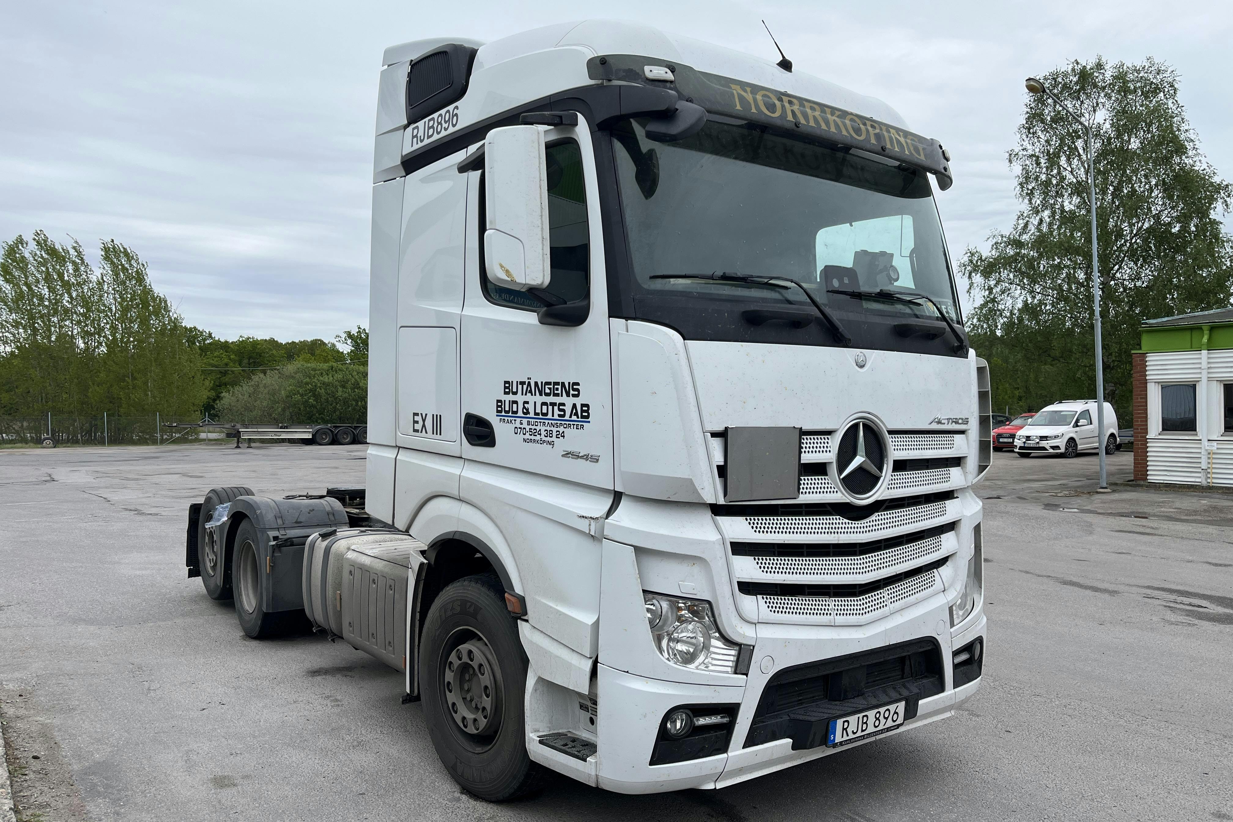 Mercedes Actros - 590 323 km - Automat - vit - 2018
