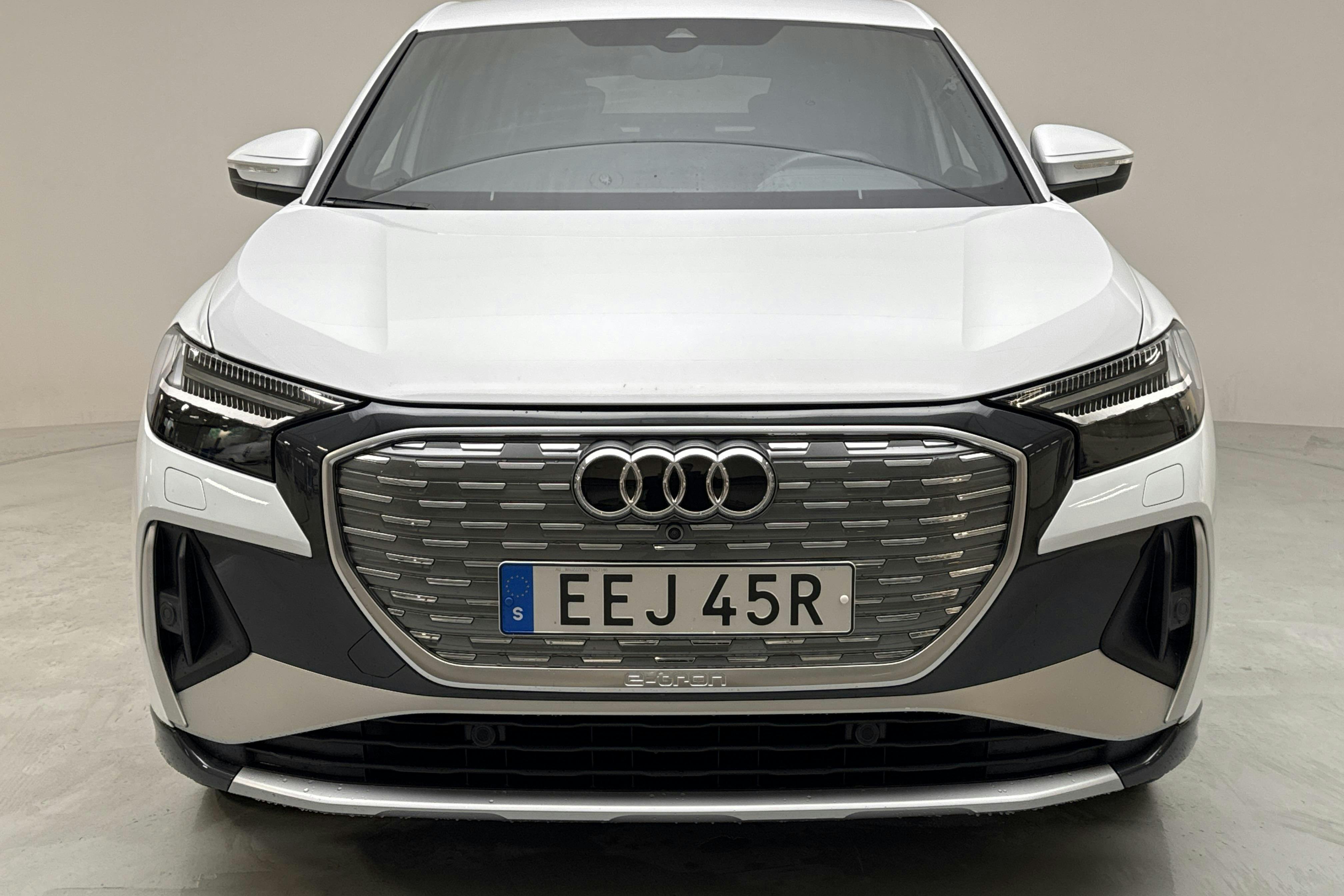 Audi Q4 45 Sportback e-tron quattro 77 kWh (265hk) - 32 090 km - Automatic - white - 2024