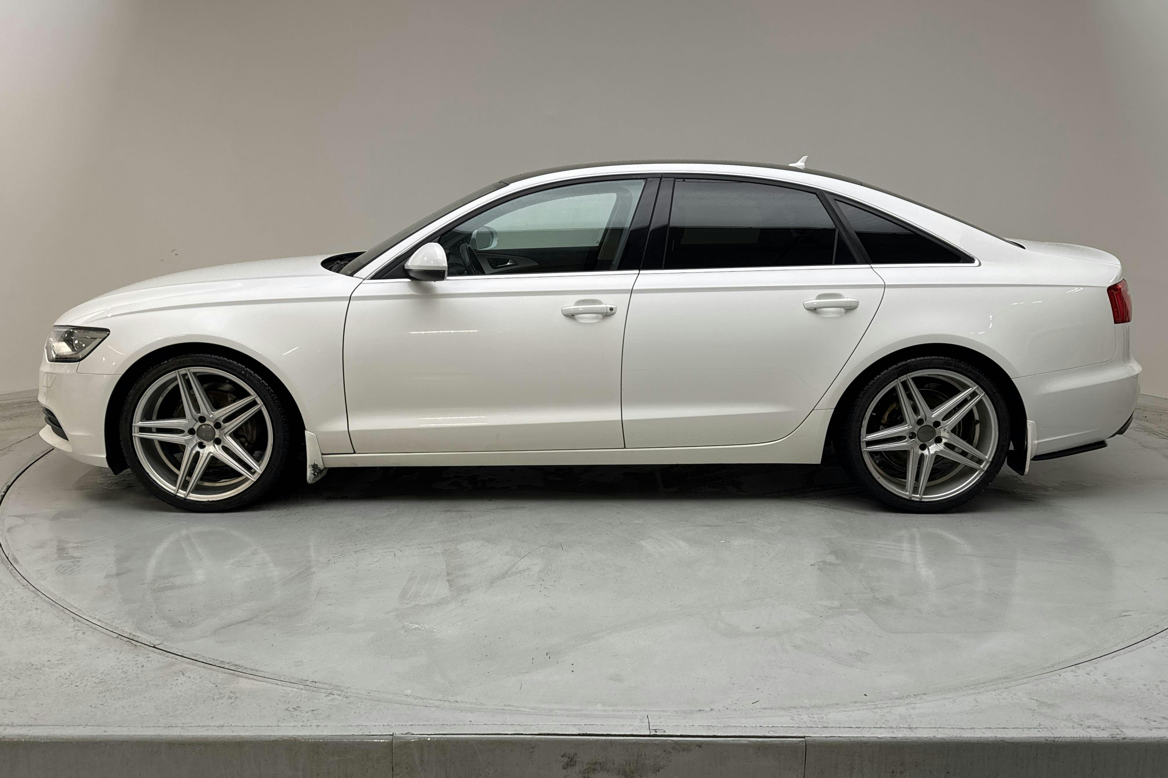 Audi A6 3.0 TDI quattro (204hk) - 18 260 mil - Automat - vit - 2014