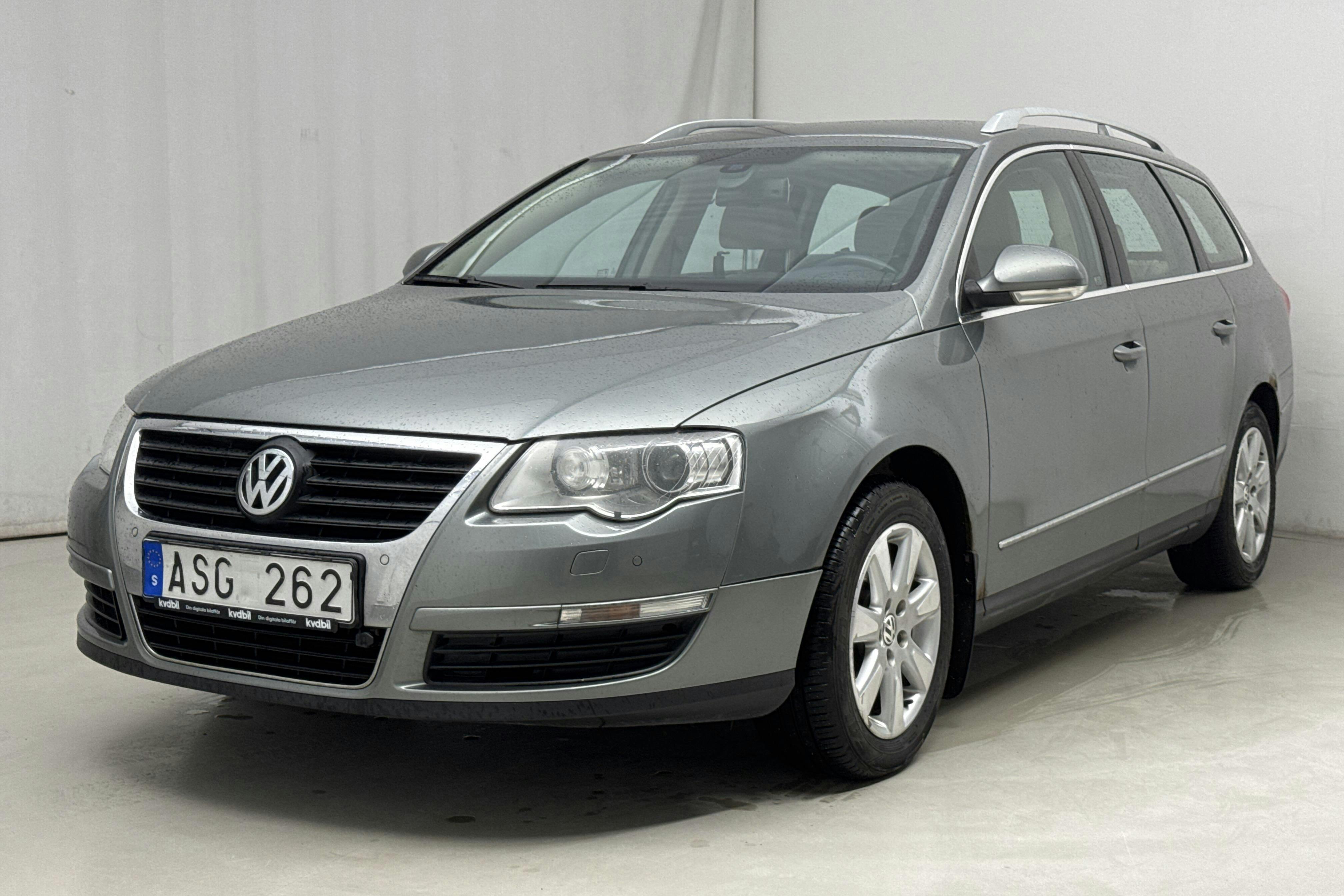 VW Passat 1.4 TSI EcoFuel Variant (150hk) - 17 999 mil - Manuell - Dark Green - 2010