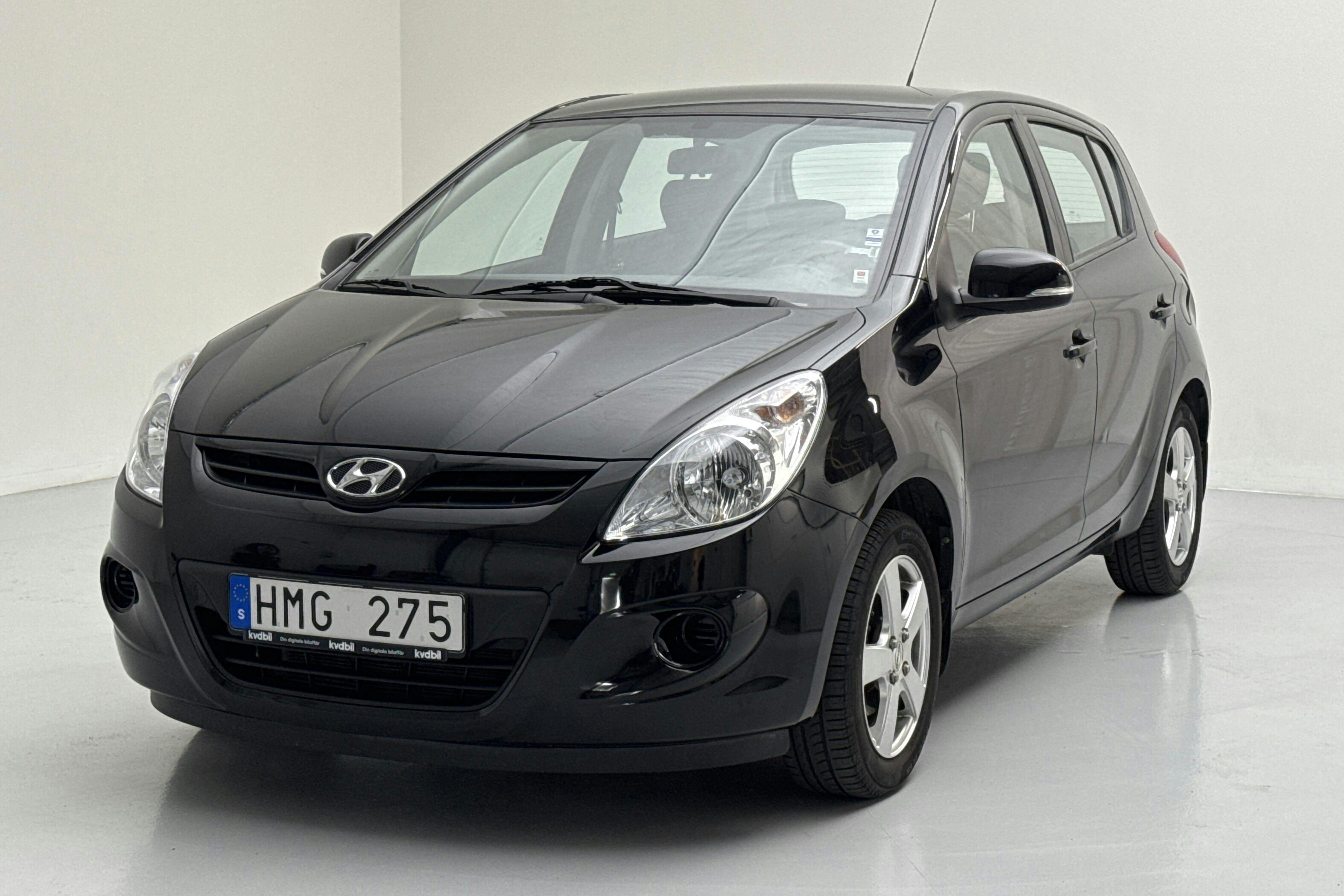 Hyundai i20 1.4 (100hk) - 80 350 km - Automatic - black - 2011