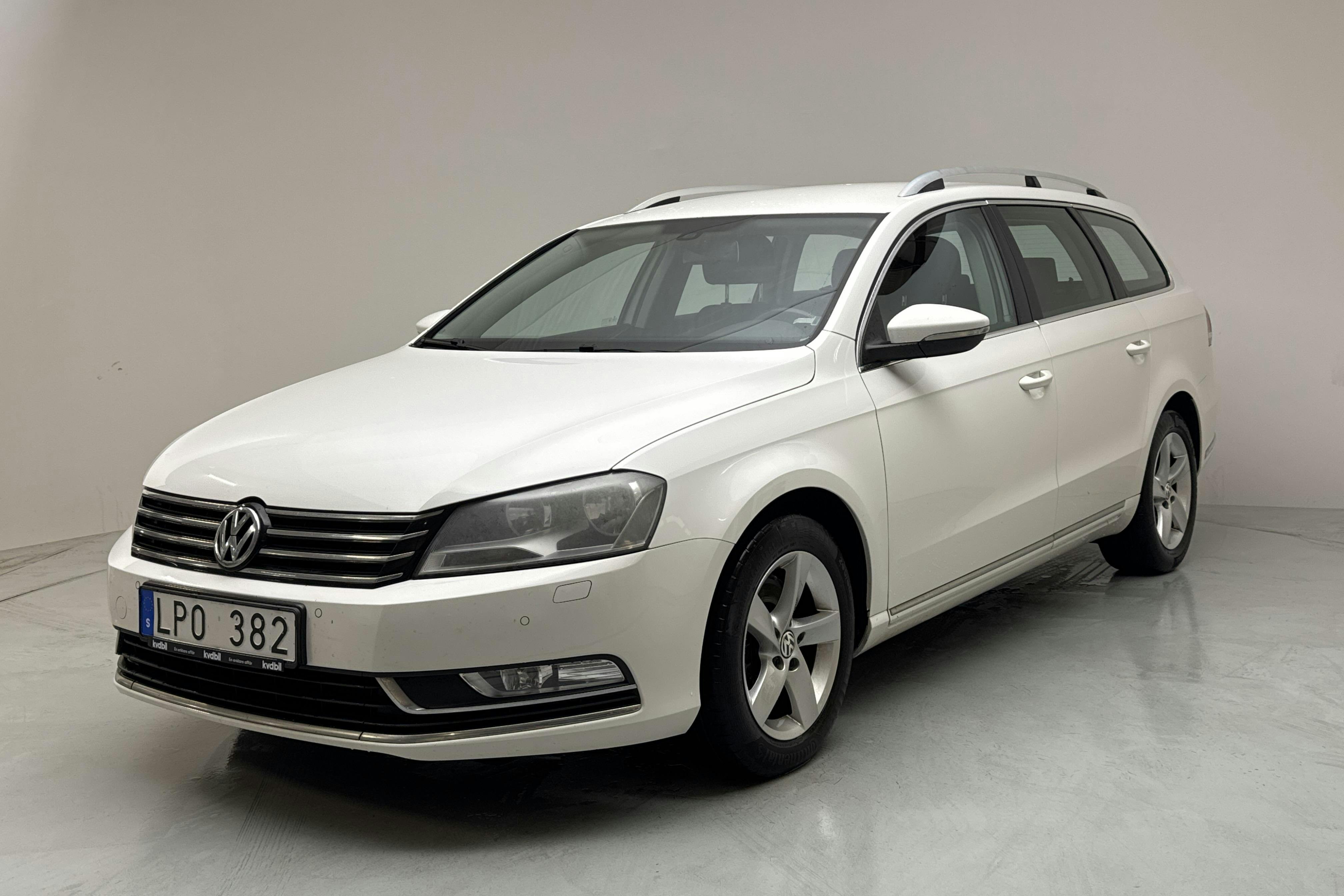 VW Passat 2.0 TDI BlueMotion Technology Variant (140hk) - 18 263 mil - Manuell - vit - 2013