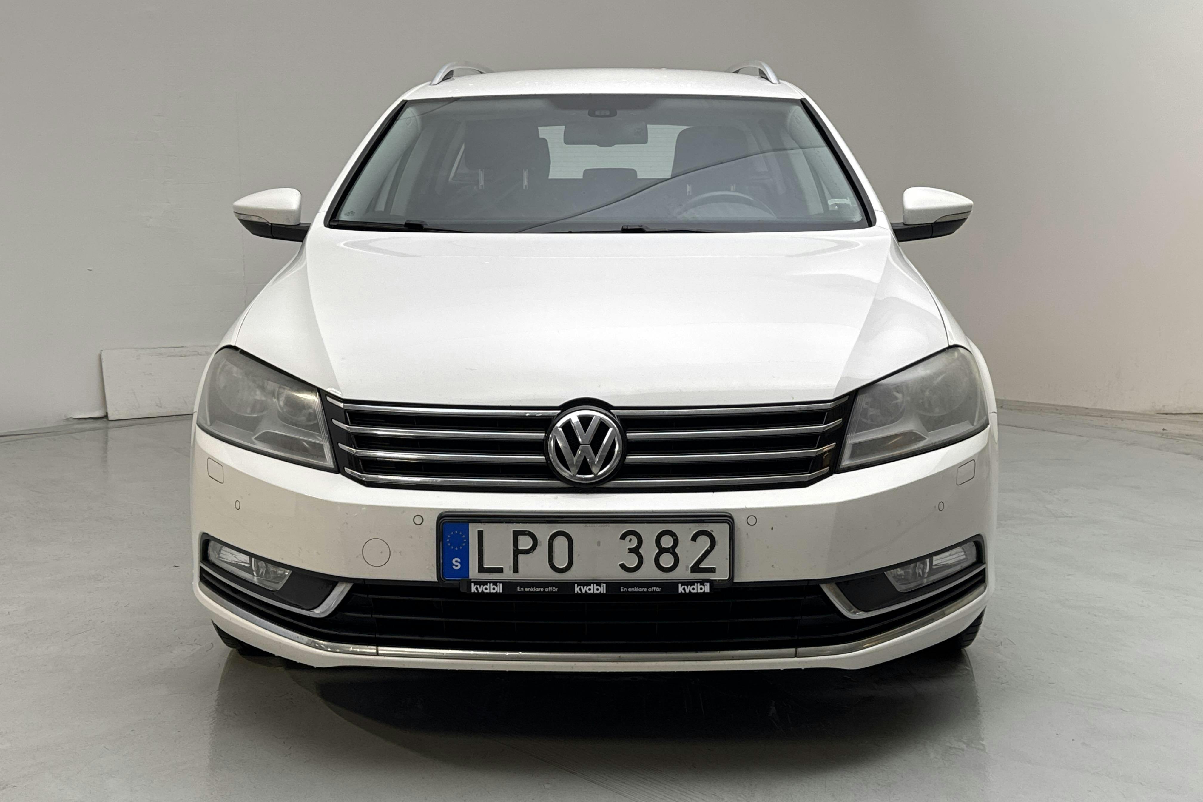 VW Passat 2.0 TDI BlueMotion Technology Variant (140hk) - 18 263 mil - Manuell - vit - 2013