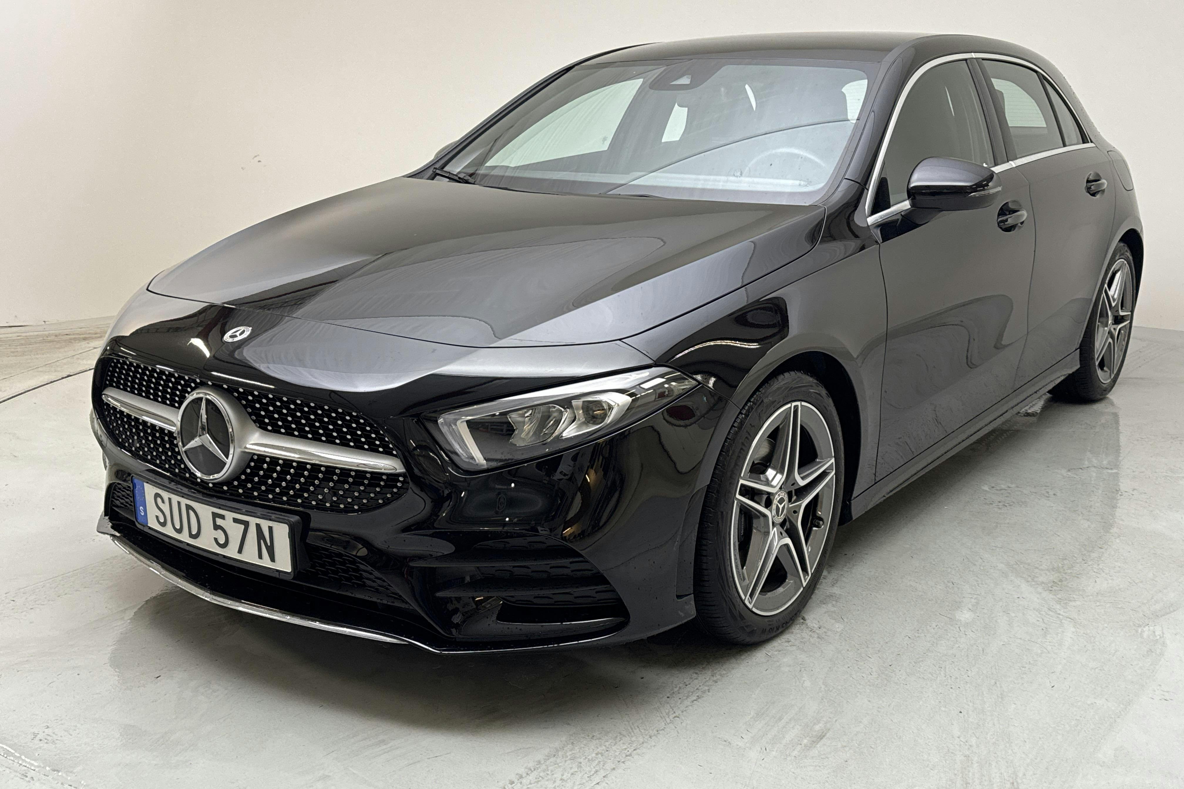 Mercedes A 180 5dr W177 (136hk) - 8 860 km - Automatyczna - czarny - 2022