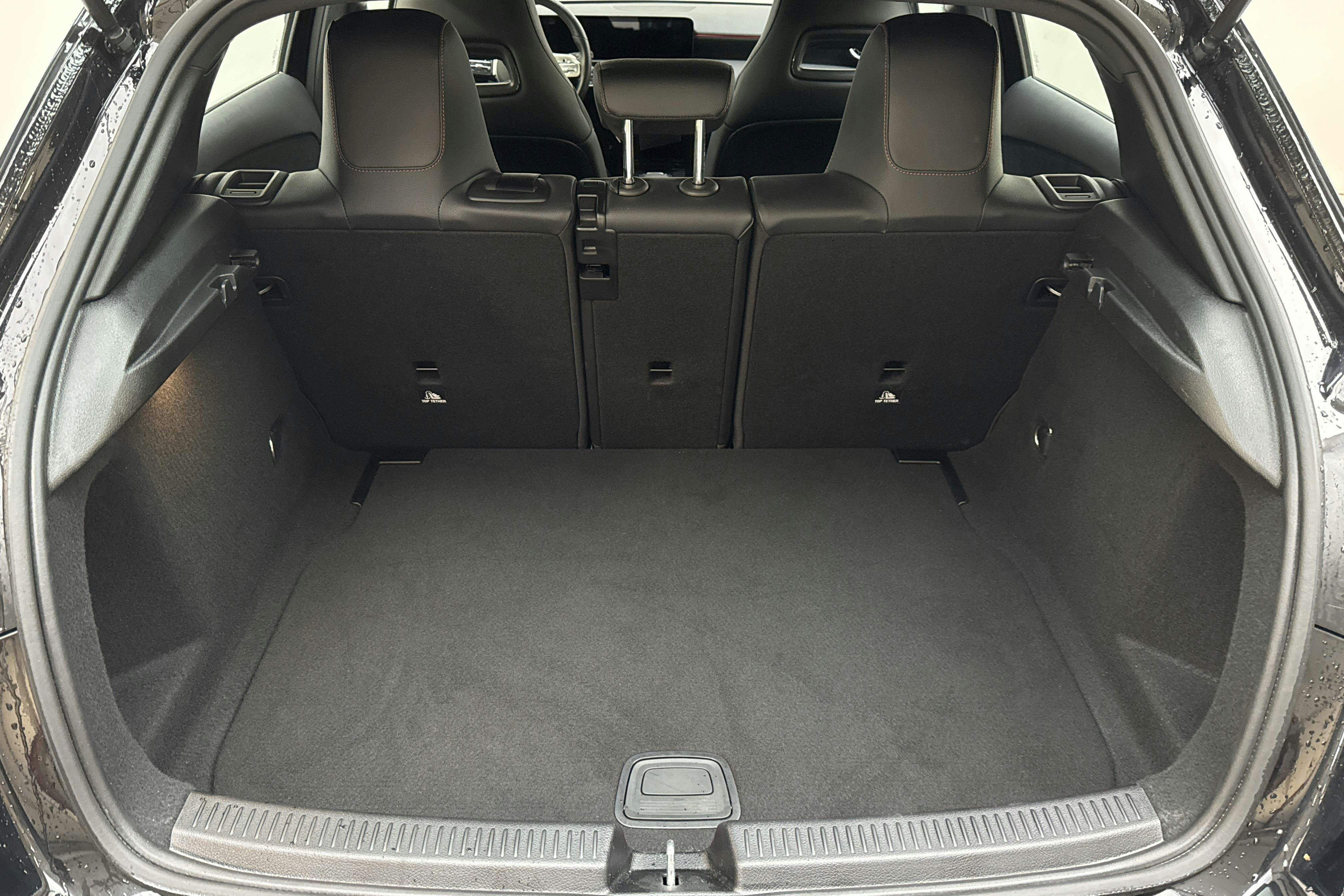 Mercedes A 180 5dr W177 (136hk) - 886 mil - Automat - svart - 2022