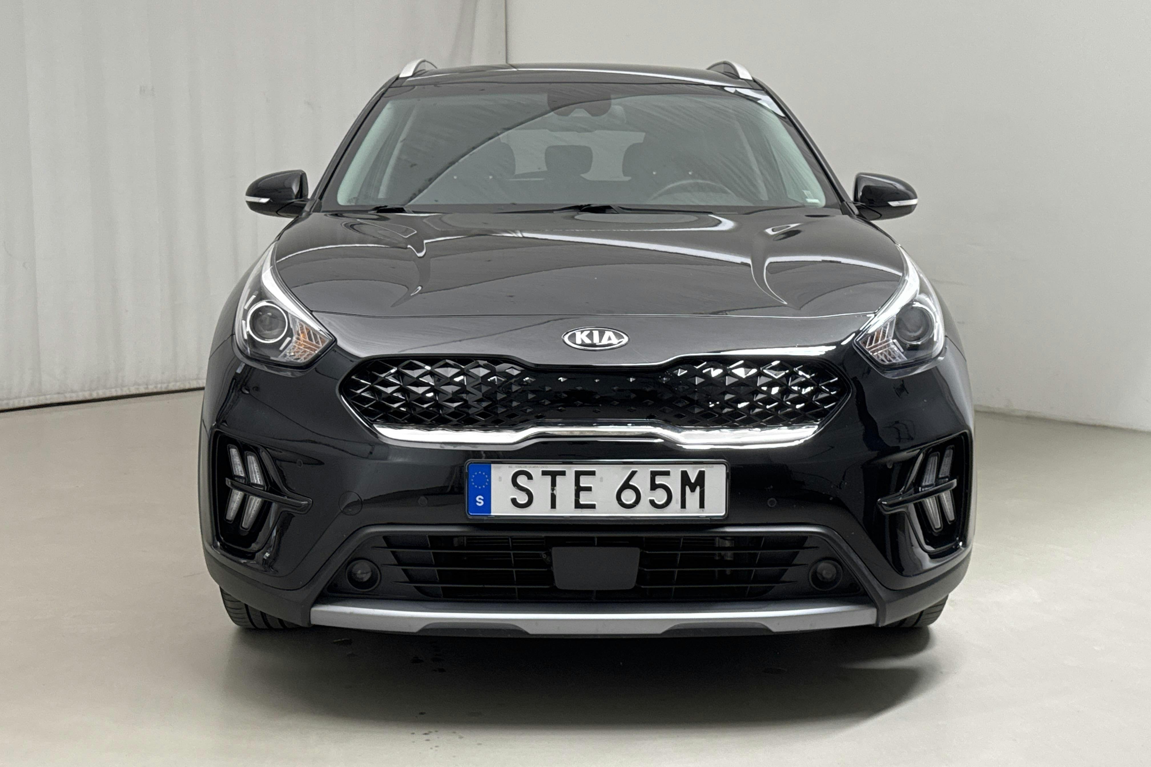 KIA Niro Plug-in Hybrid 1.6 (141hk) - 6 793 mil - Automat - svart - 2021