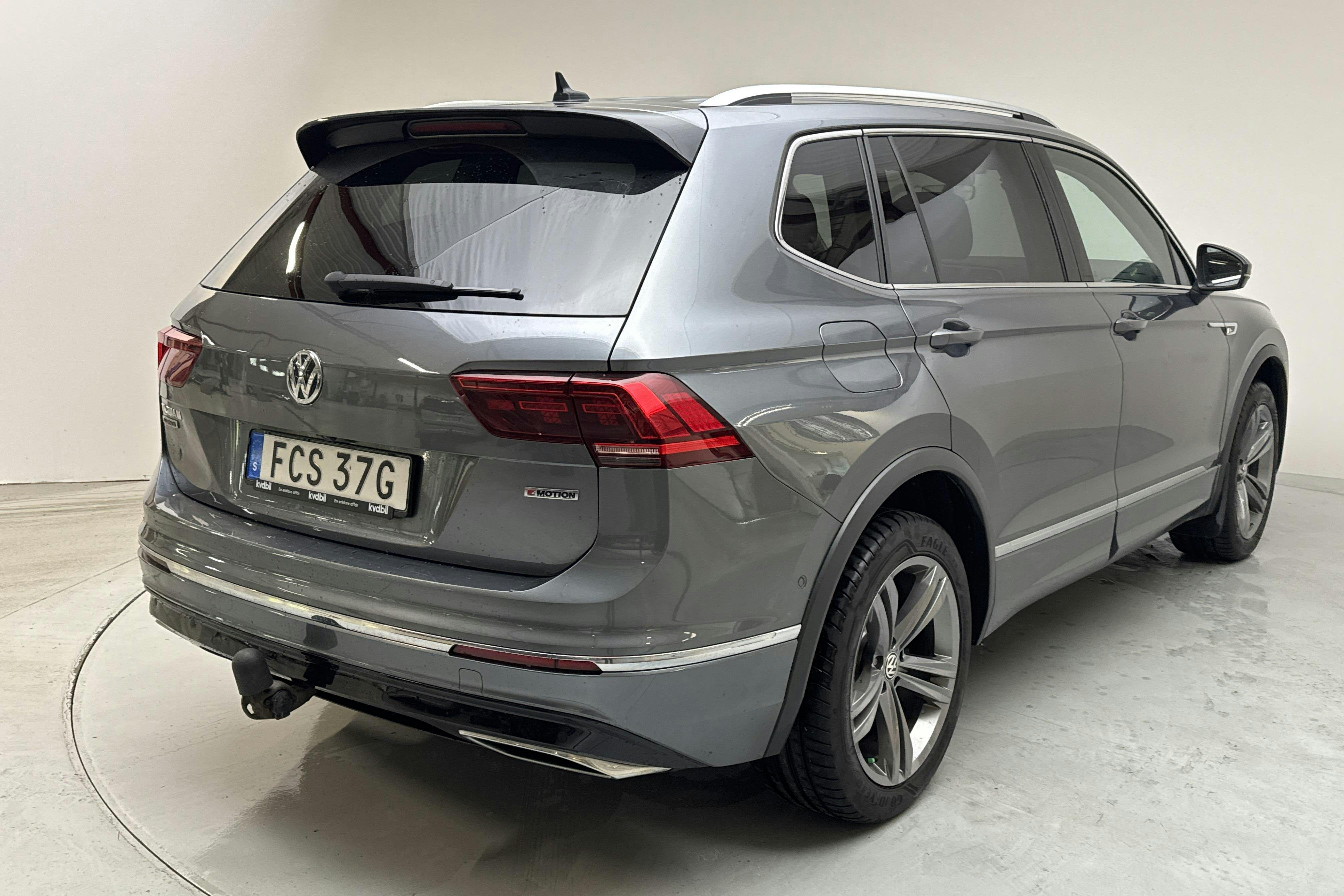 VW Tiguan Allspace 2.0 TDI 4MOTION (200hk) - 19 955 mil - Automat - Dark Grey - 2021