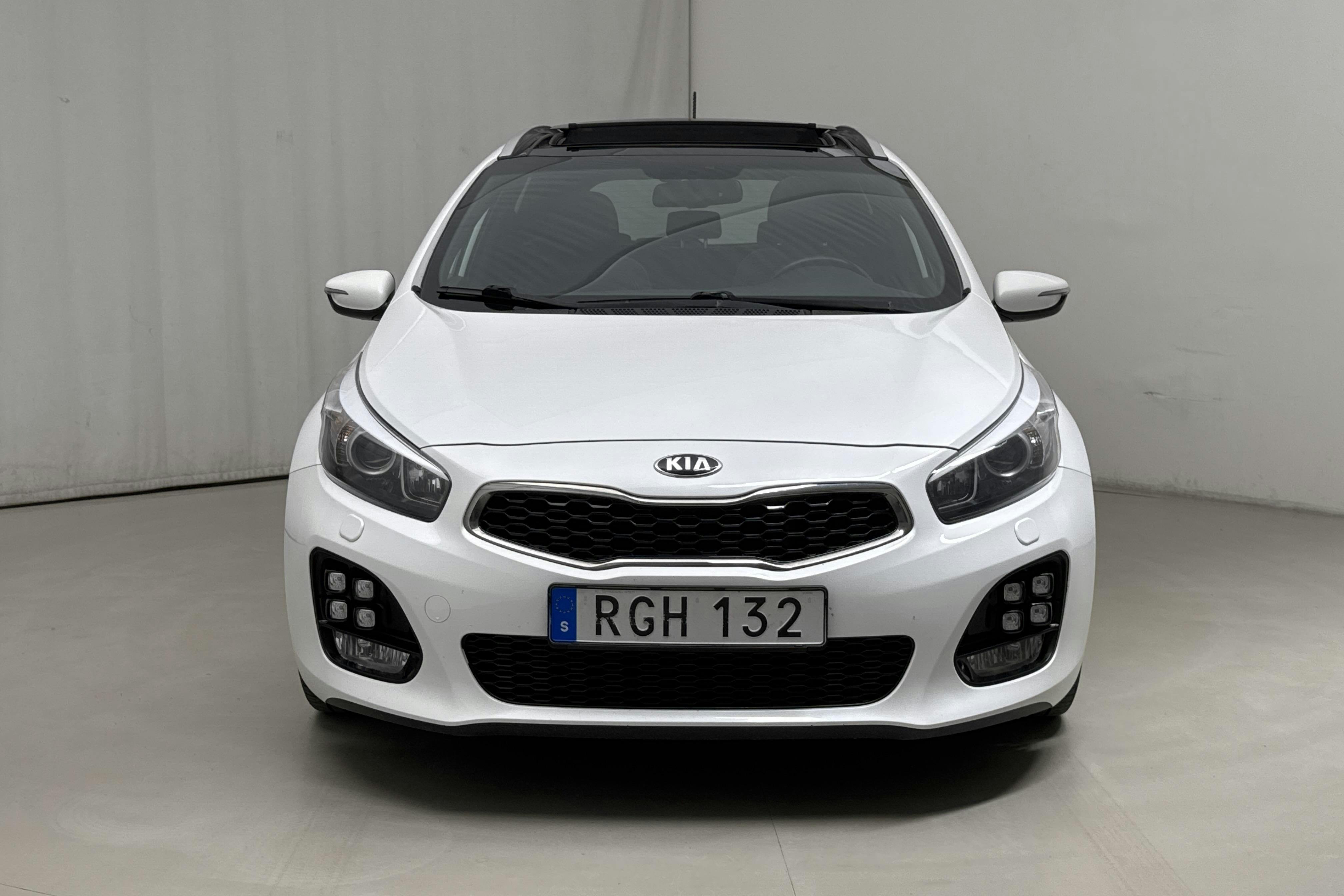 KIA Cee'd 1.6 CRDi SW (136hk) - 9 066 mil - Manuell - vit - 2016