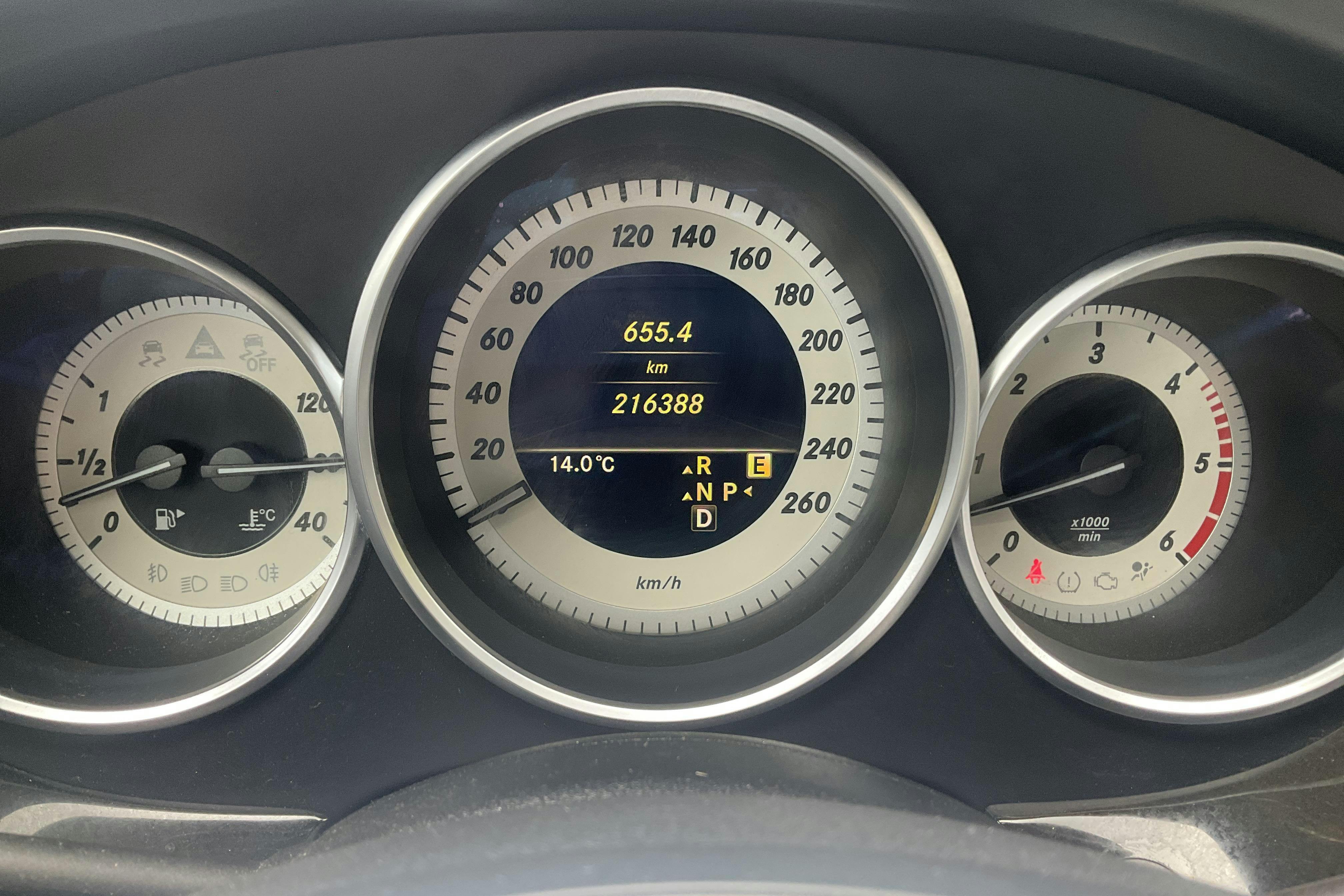 Mercedes CLS 350 CDI (265hk) - 21 638 mil - Automat - svart - 2011