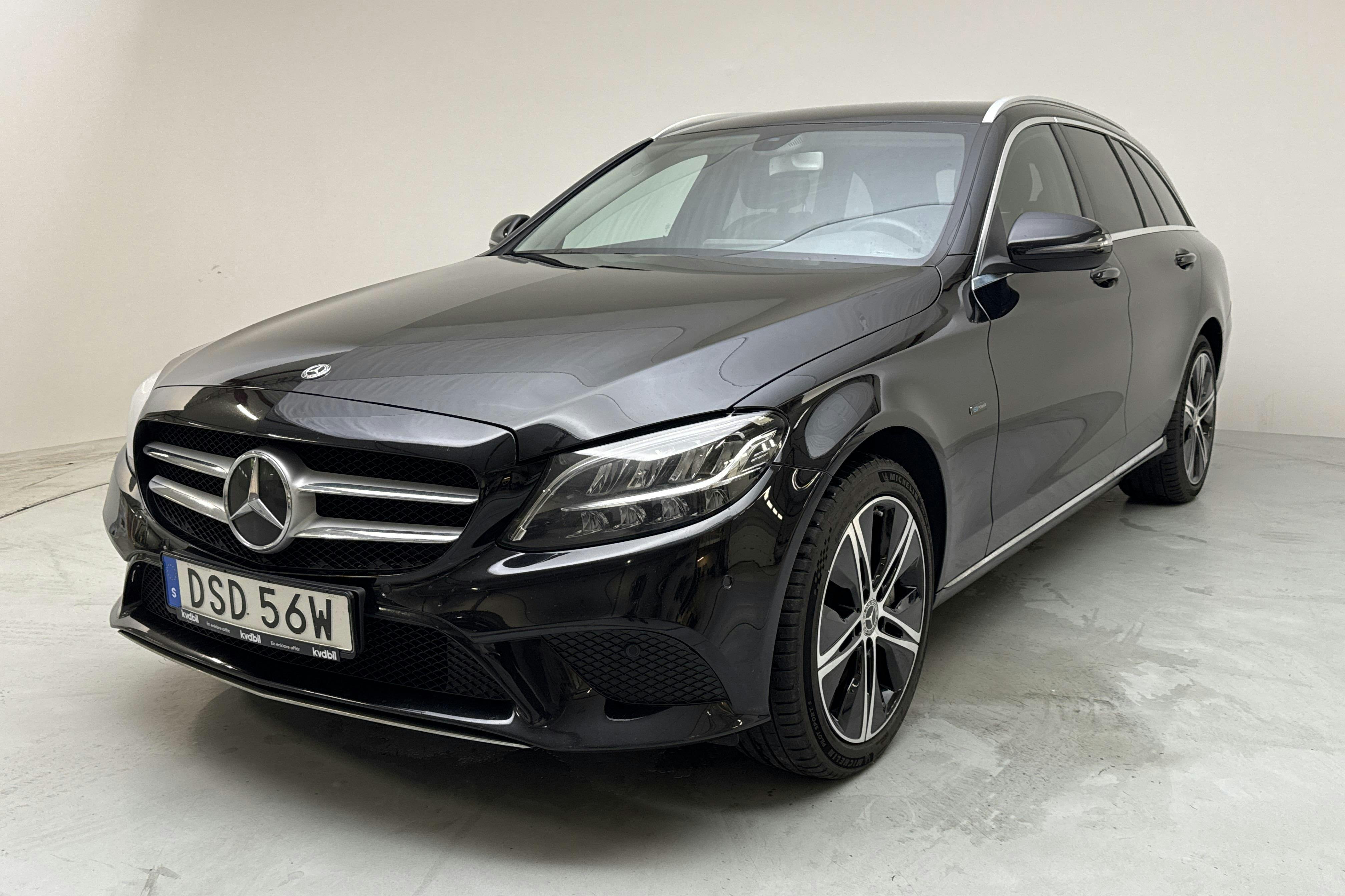 Mercedes C 300 e Kombi S205 (320hk) - 14 853 mil - Automat - svart - 2020