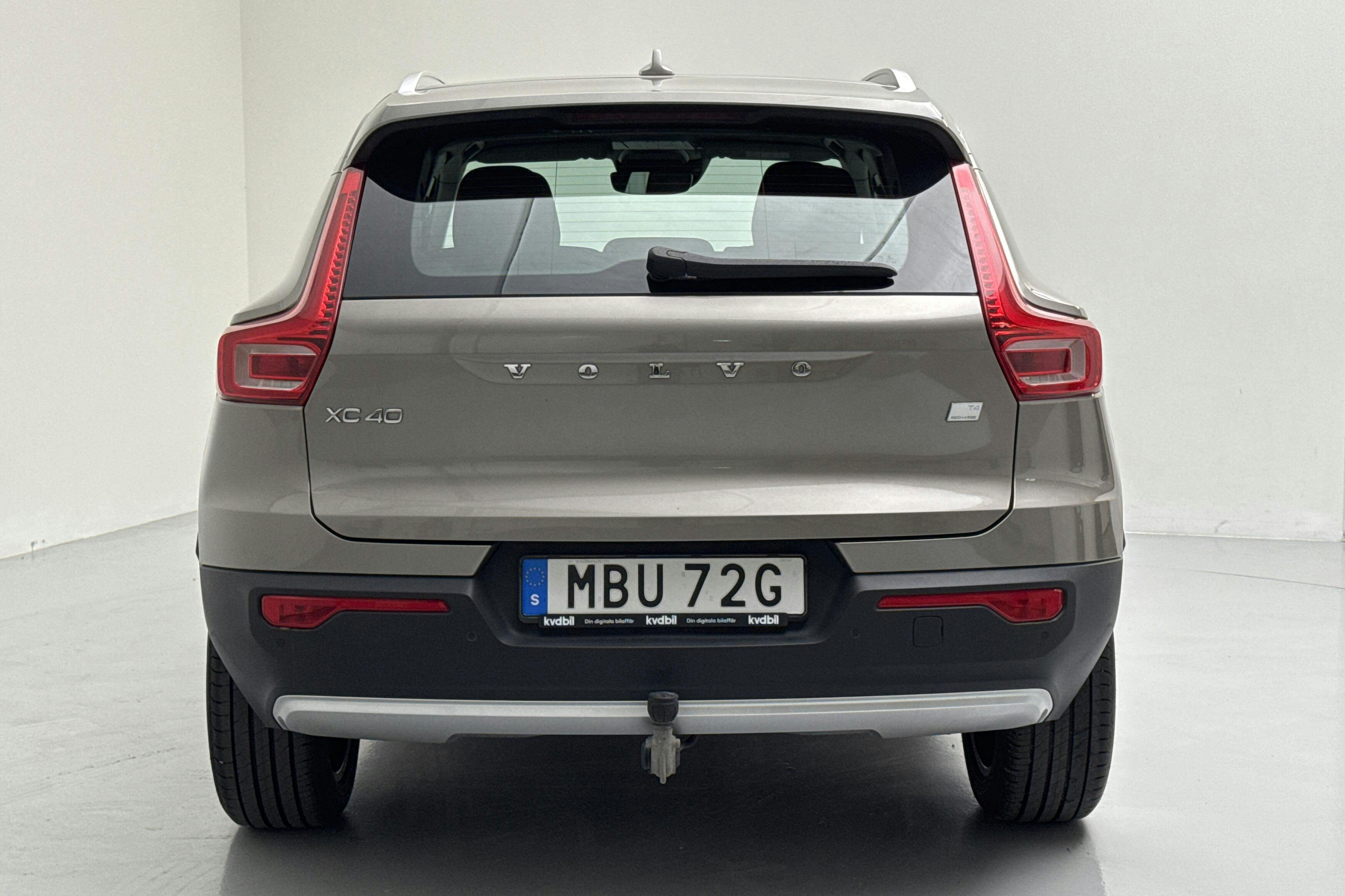 Volvo XC40 T4 2WD Twin Engine (211hk) - 78 240 km - Automatic - gray - 2022