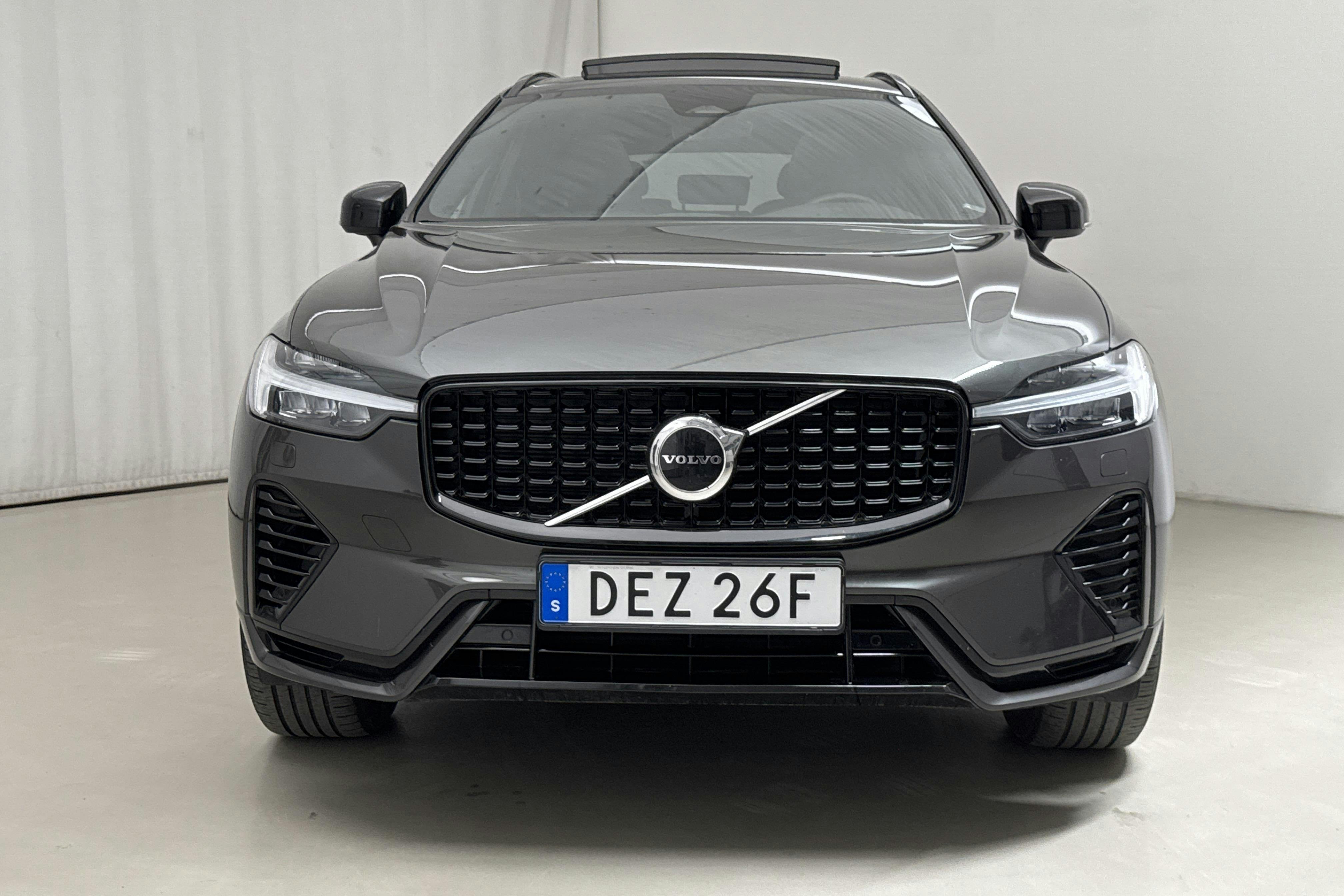 Volvo XC60 T6 AWD Recharge (350hk) - 72 730 km - Automaatne - Dark Grey - 2022