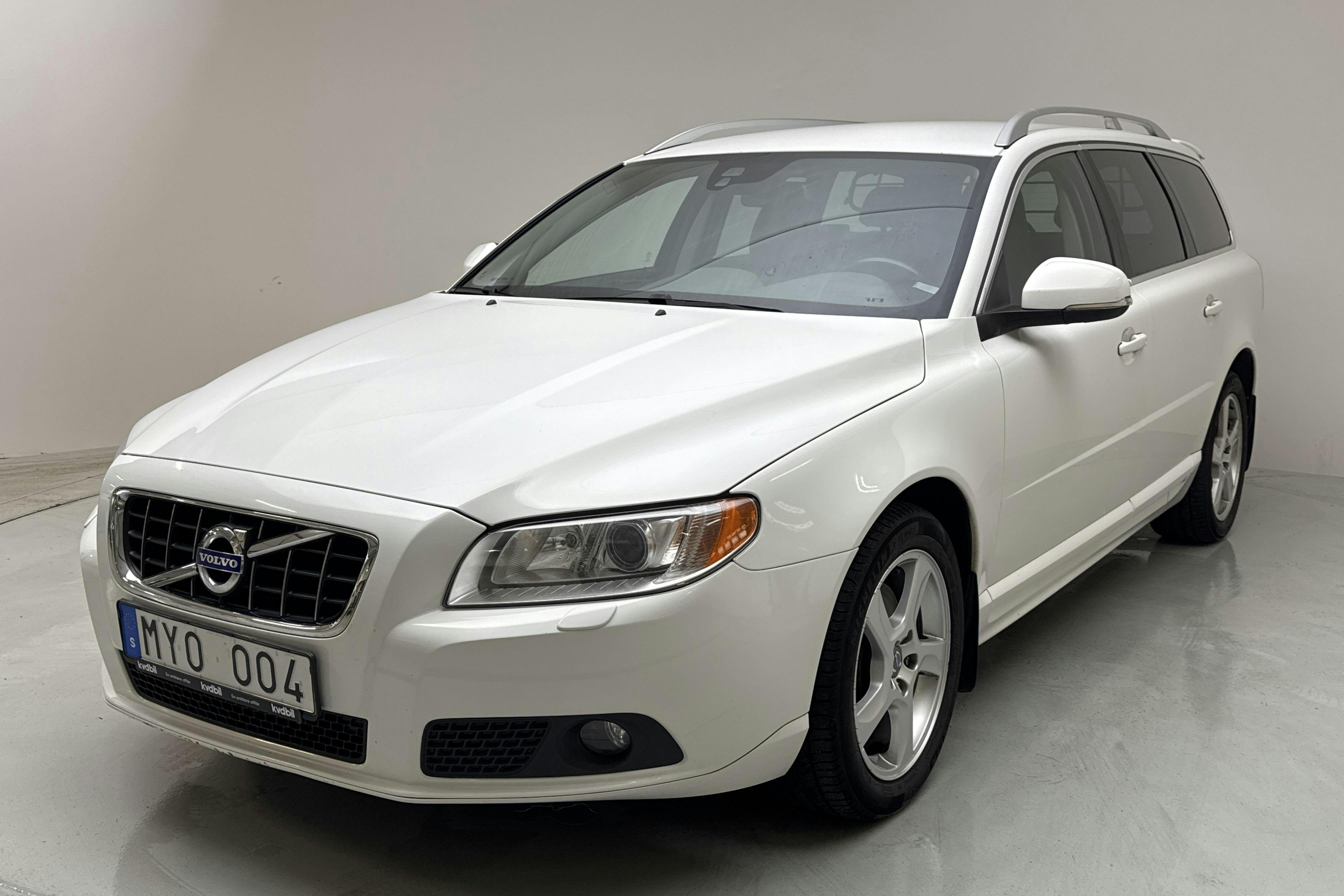 Volvo V70 II D5 (215hk) - 21 139 mil - Automat - vit - 2013
