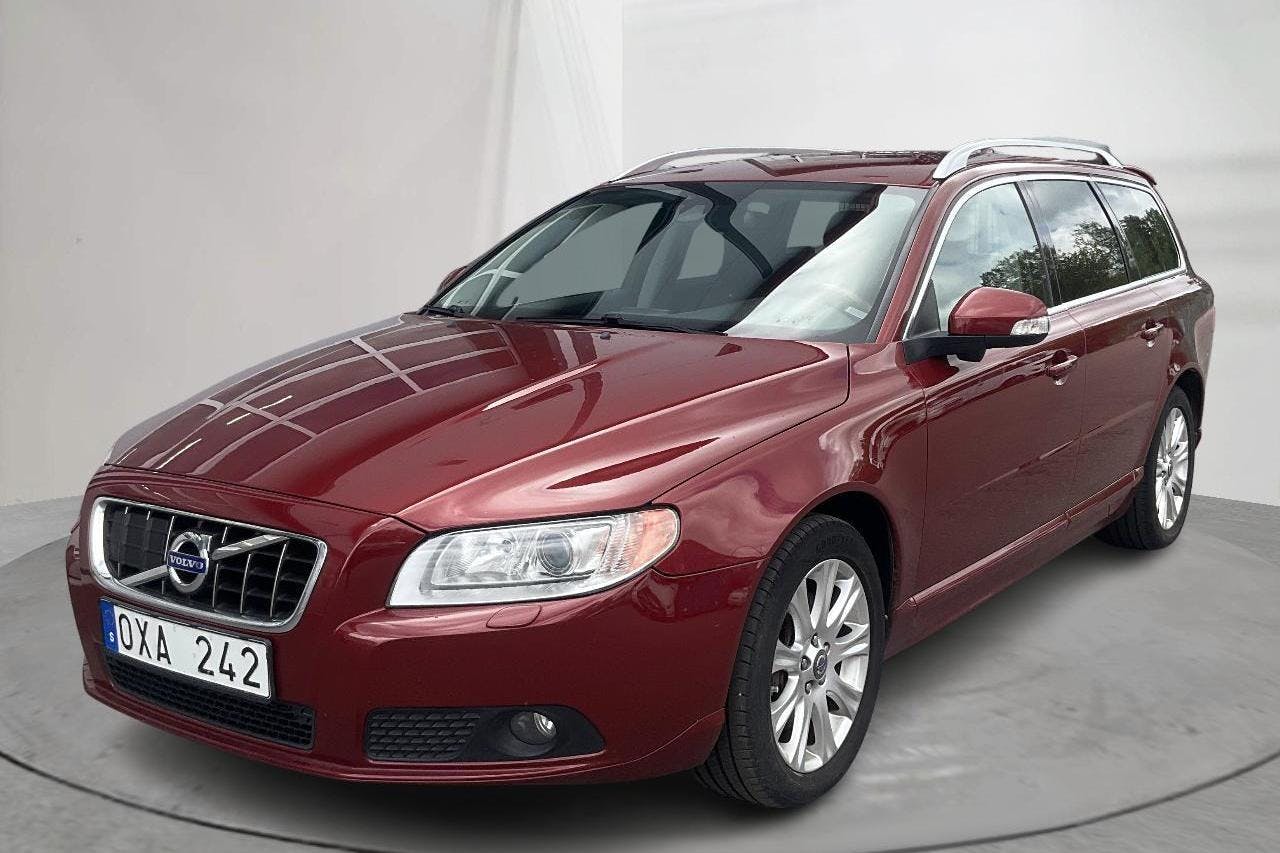 Volvo V70 II D5 (205hk) - 24 264 mil - Manuell - röd - 2011