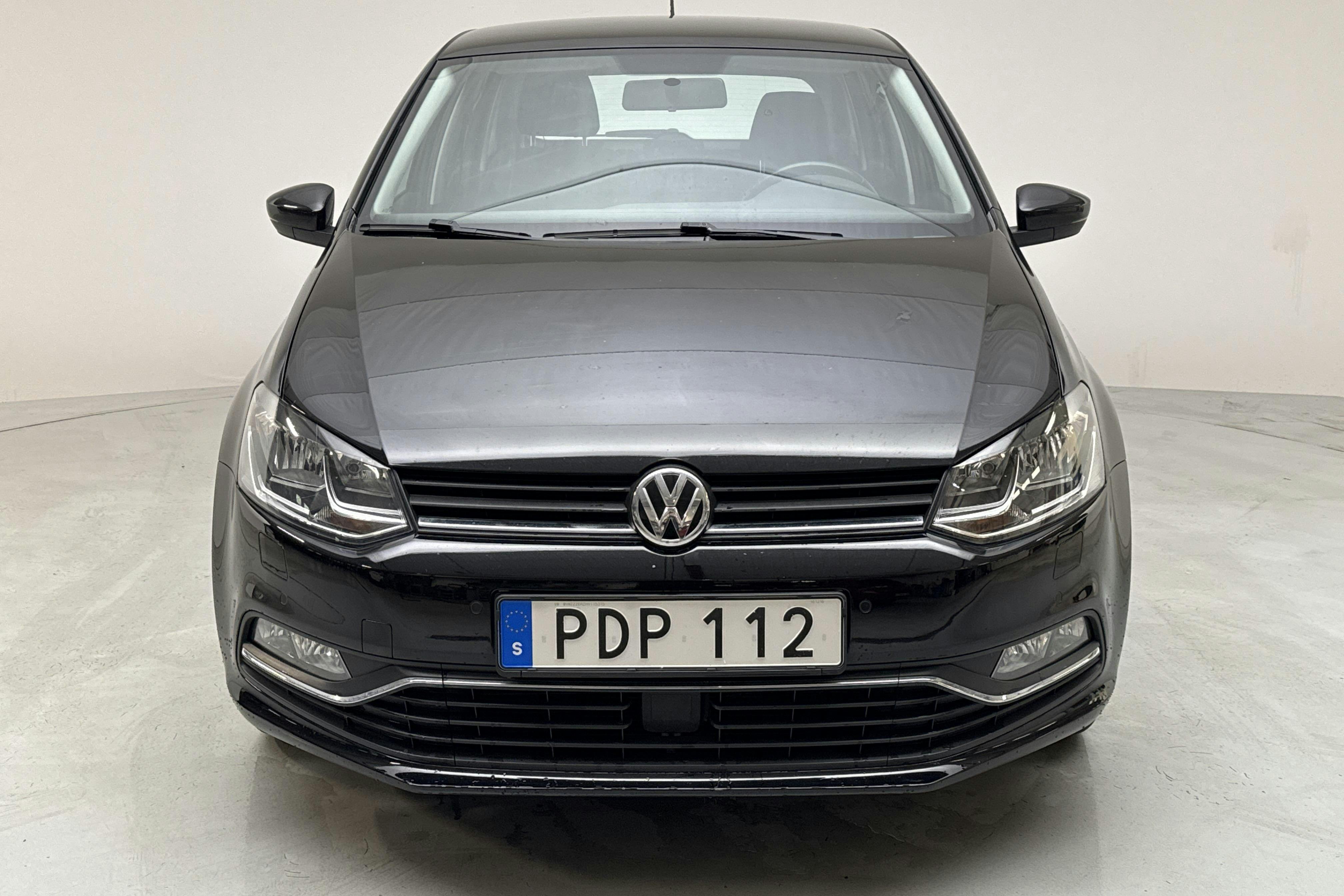 VW Polo 1.2 TSI 5dr (90hk) - 10 556 mil - Manuell - svart - 2017