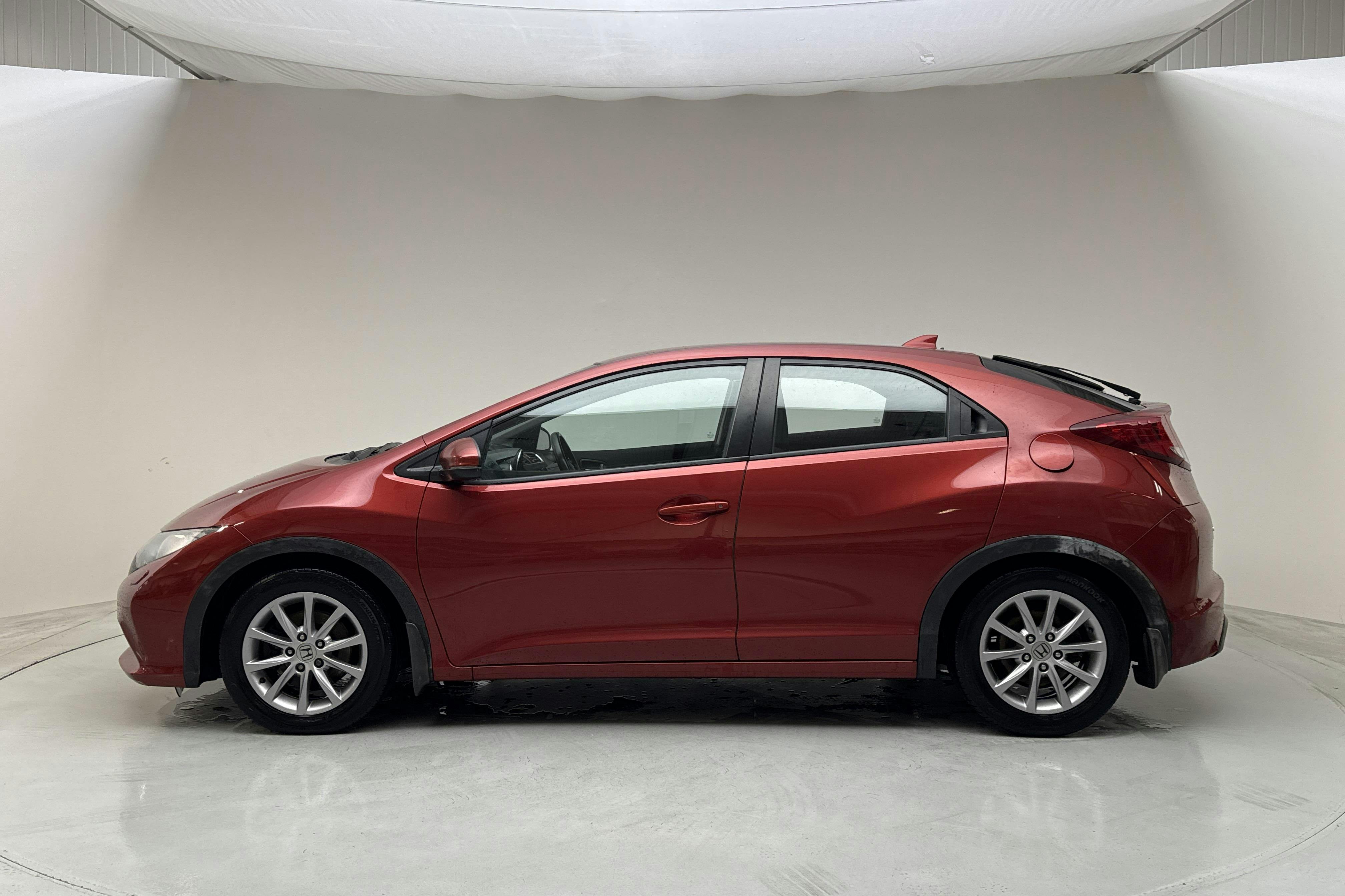 Honda Civic 1.6 i-DTEC 5dr (120hk) - 235 860 km - Manual - red - 2014
