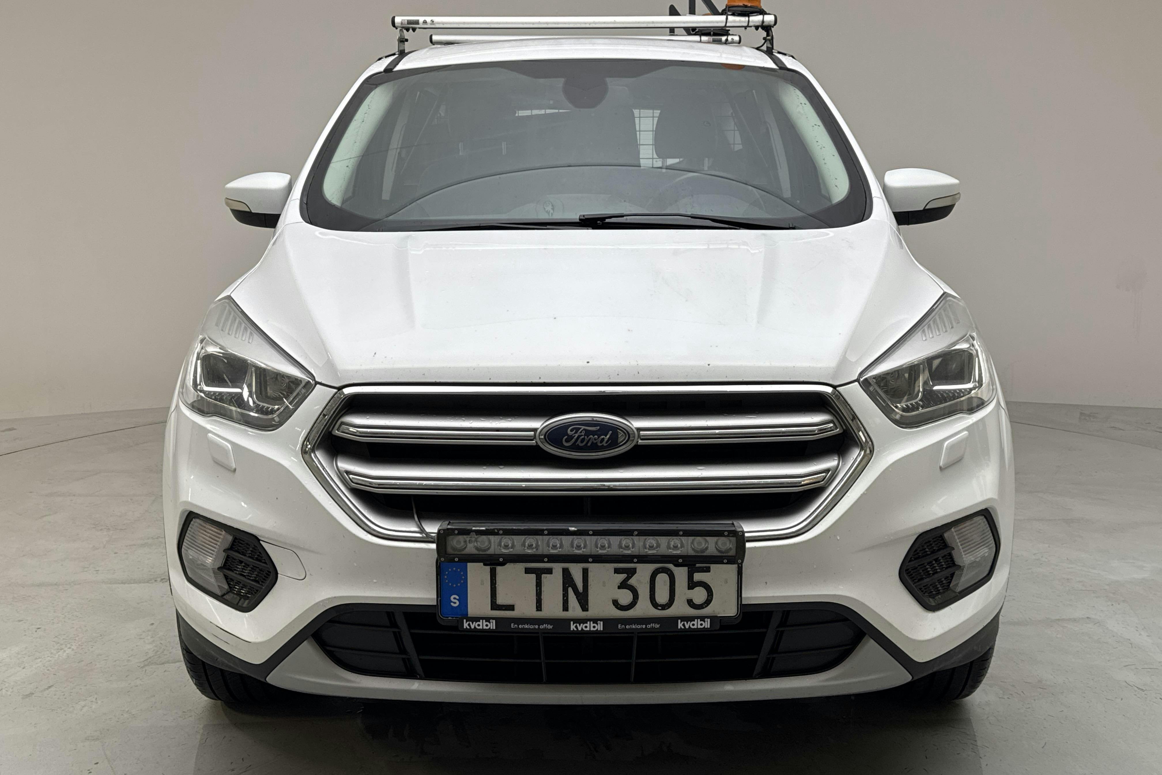 Ford Kuga 2.0 TDCi AWD (150hk) - 214 760 km - Manual - white - 2018
