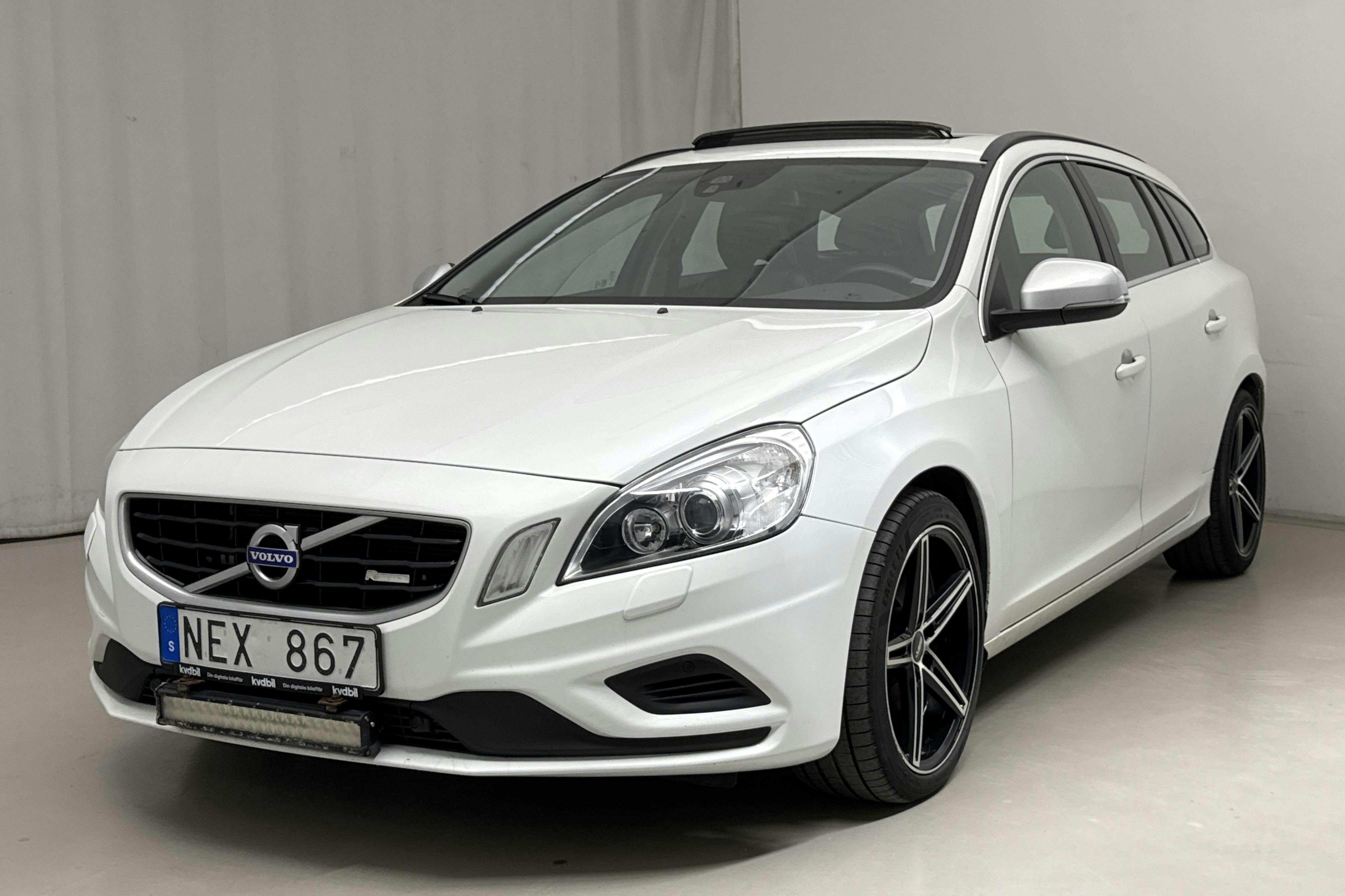Volvo V60 D4 AWD (163hk) - 19 938 mil - Automat - vit - 2013