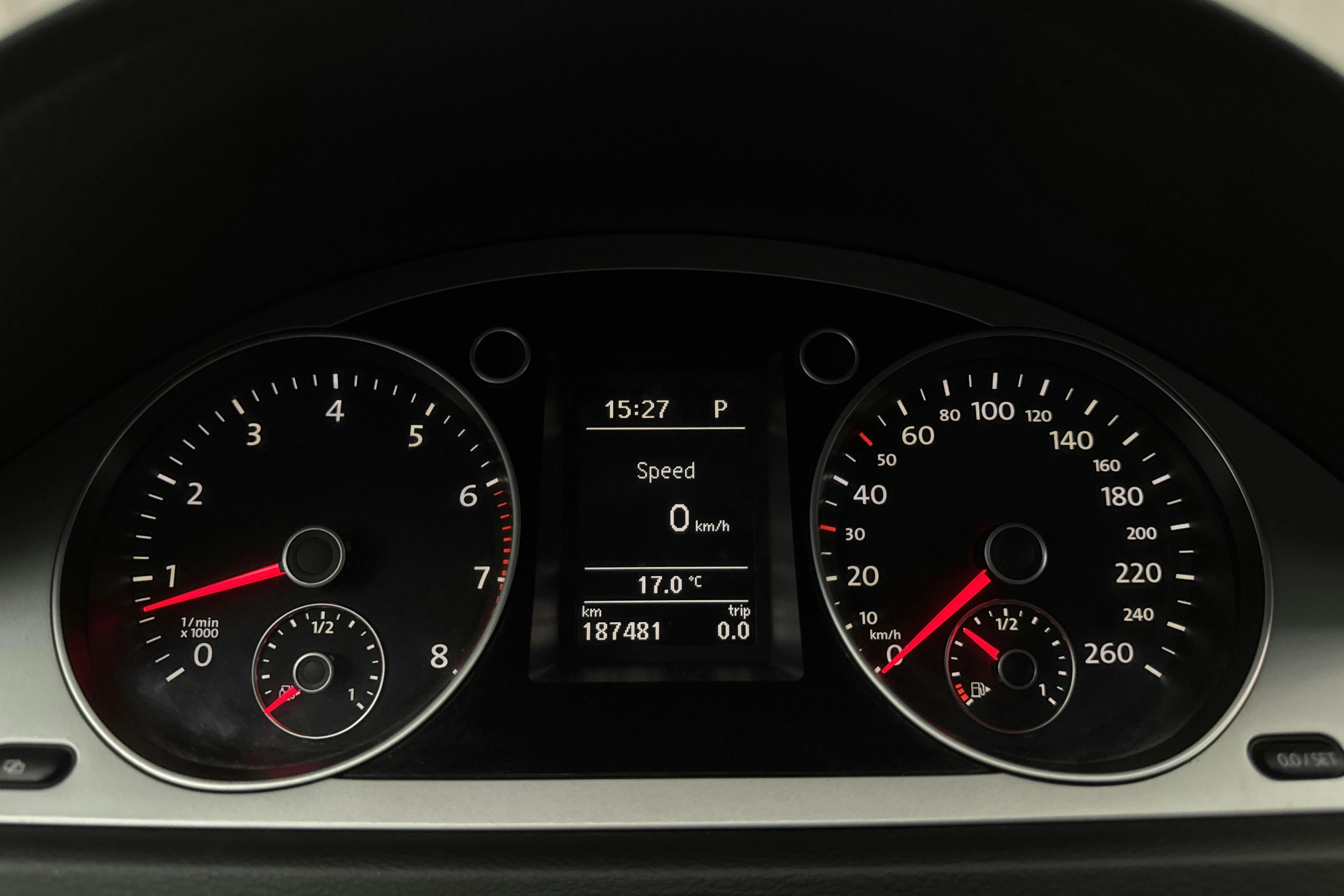 VW Passat 1.4 TSI EcoFuel Variant (150hk) - 18 748 mil - Automat - svart - 2010