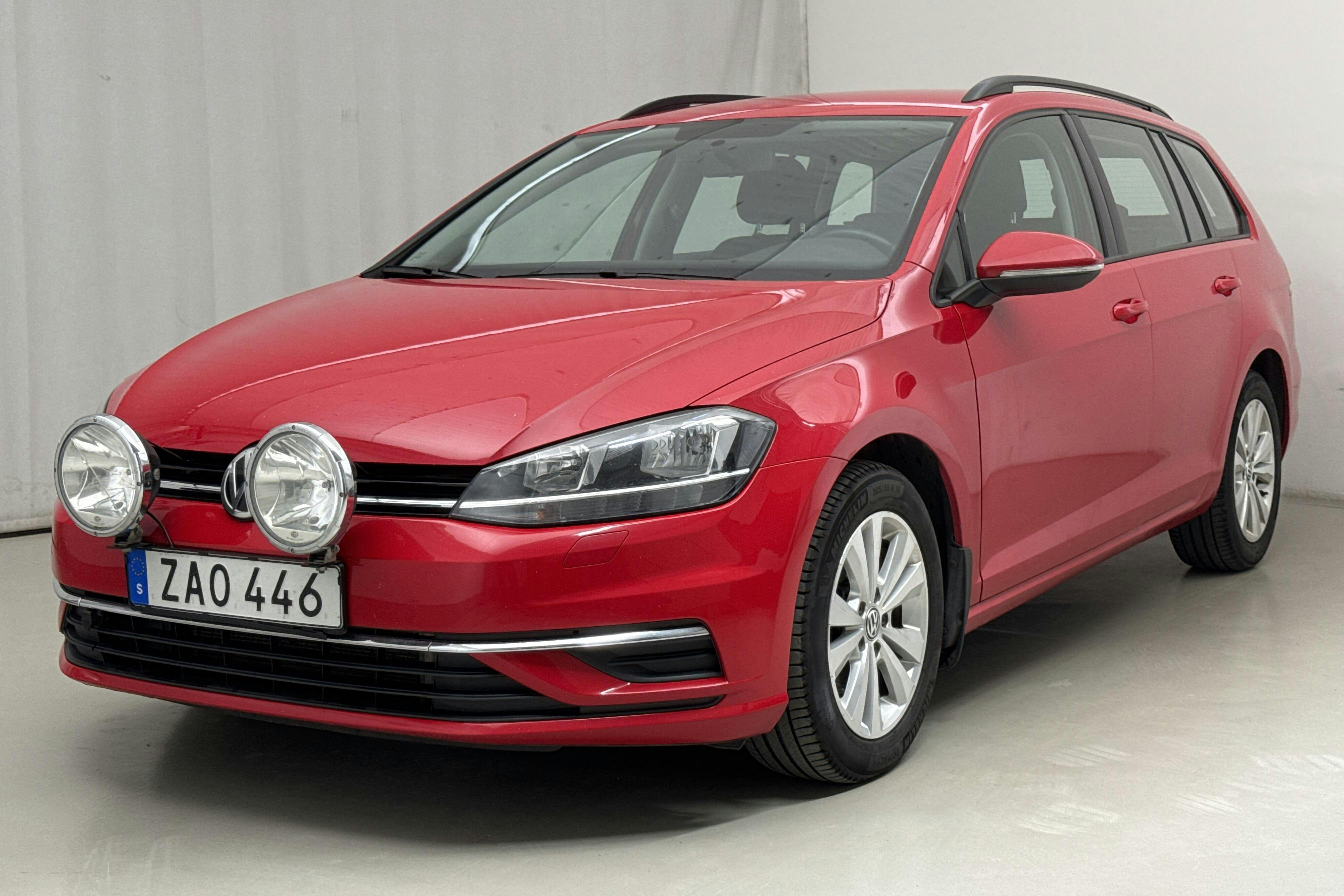 VW Golf VII 2.0 TDI Sportscombi 4MOTION (150hk) - 160 460 km - Manual - red - 2018