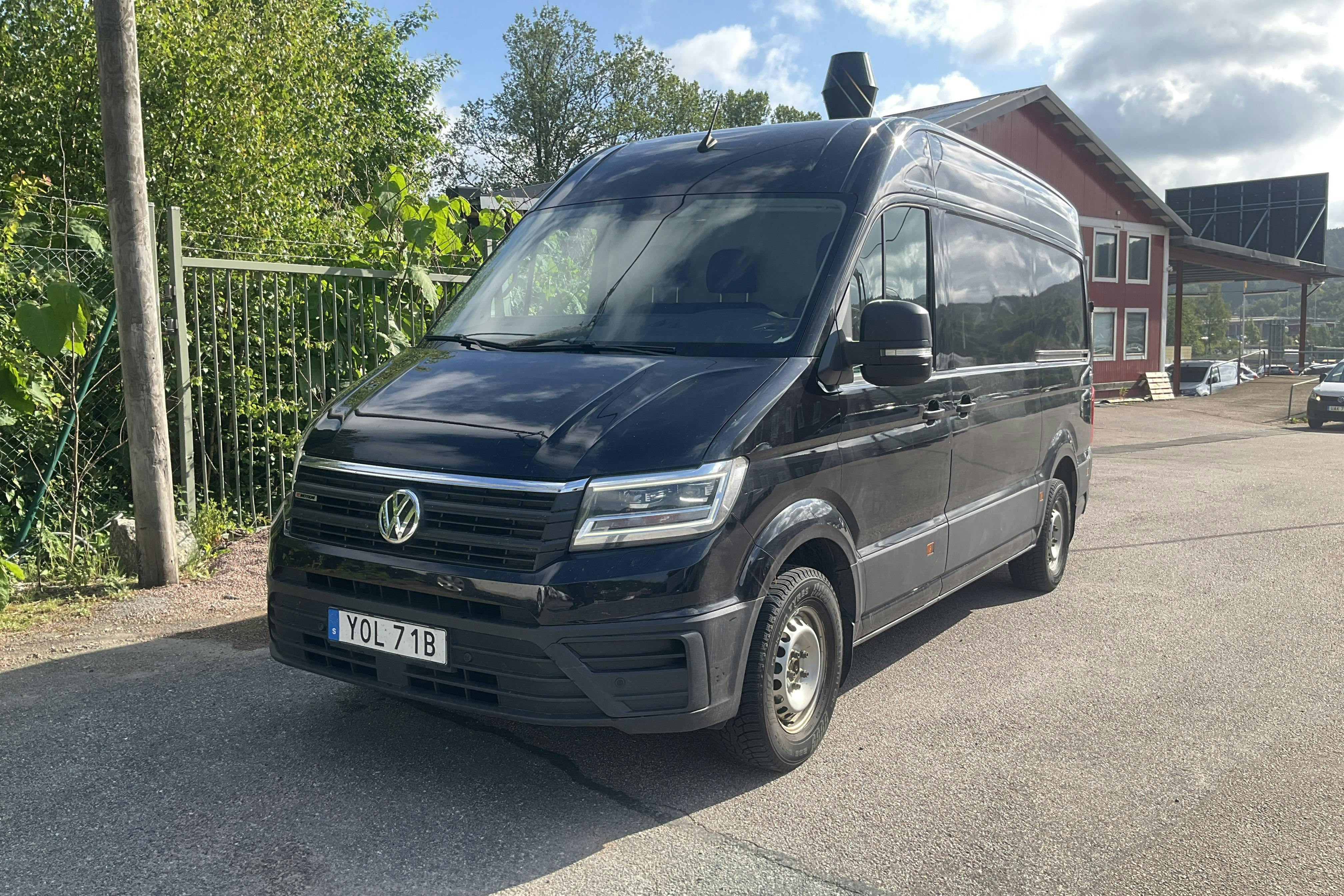 VW Crafter 35 2.0 TDI Skåp 4Motion (177hk) - 21 433 mil - Automat - svart - 2020