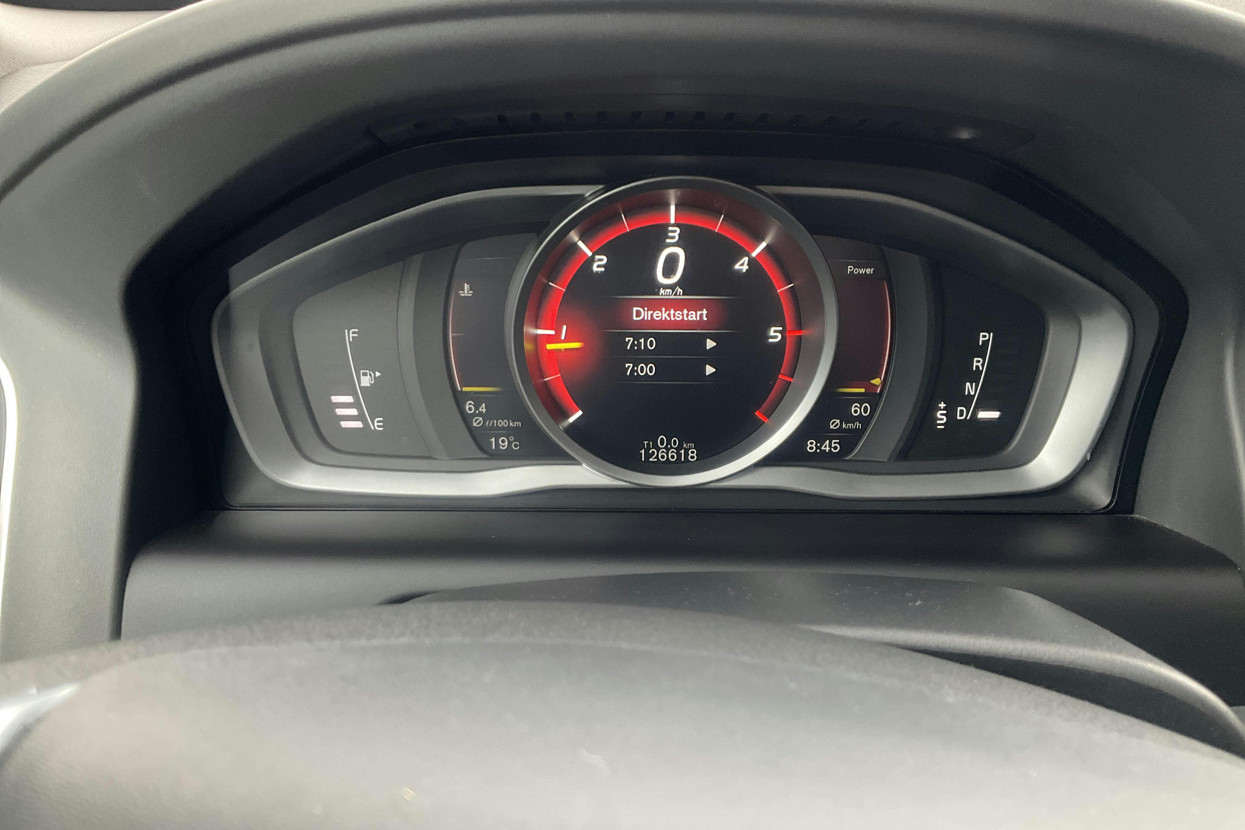Volvo XC60 D4 2WD (190hk) - 12 662 mil - Automat - silver - 2017