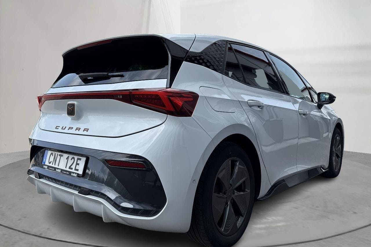 Cupra Born 58 kWh (204hk) - 101 190 km - Automatic - white - 2022