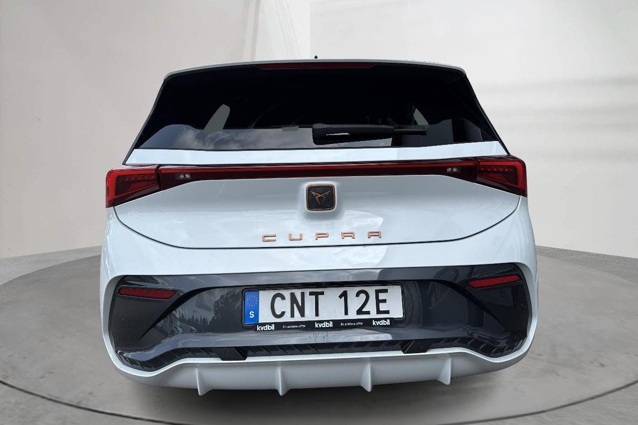 Cupra Born 58 kWh (204hk) - 101 190 km - Automatic - white - 2022
