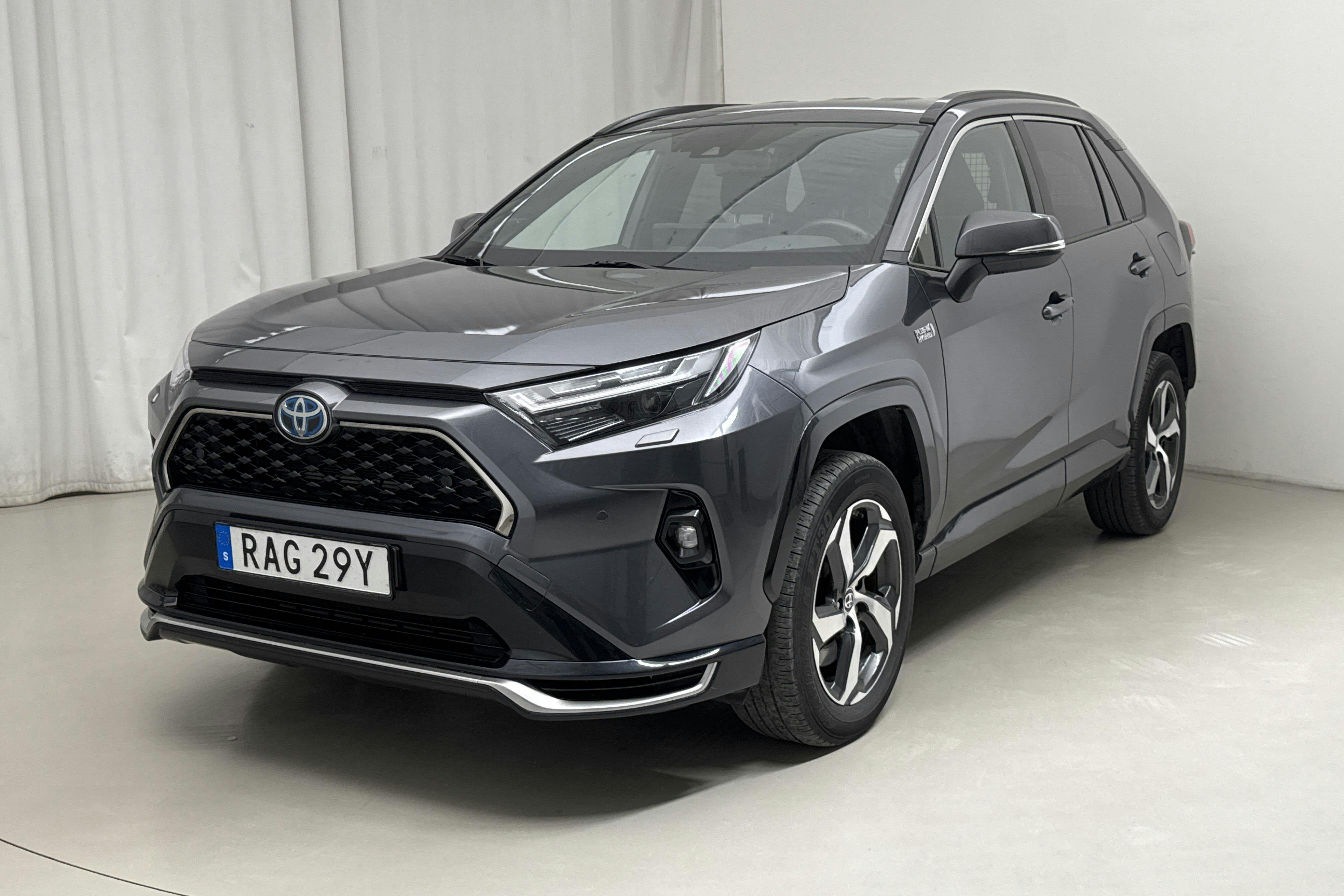 Toyota RAV4 2.5 Plug-in Hybrid AWD (306hk) - 14 853 mil - Automat - Dark Grey - 2023