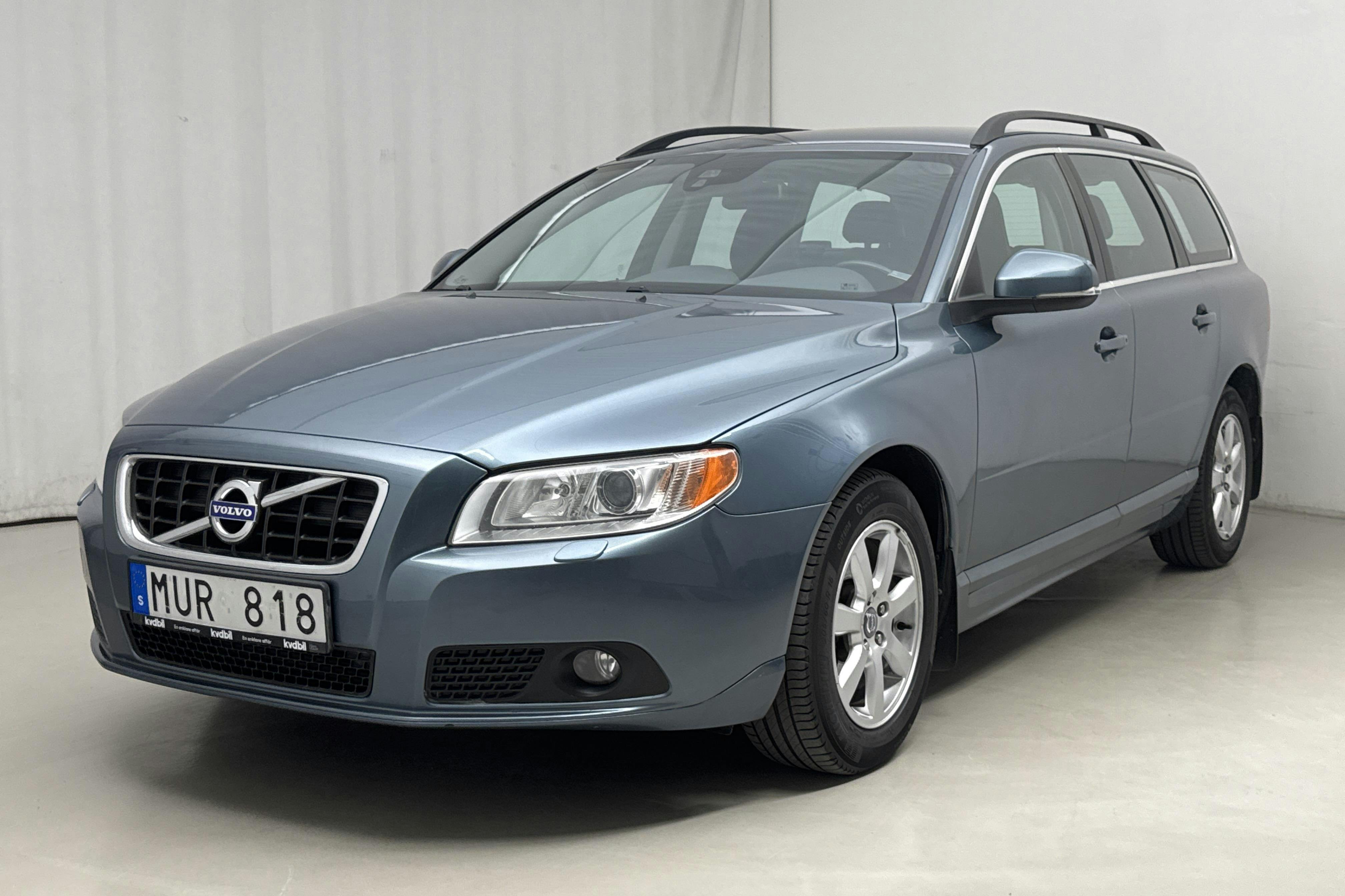 Volvo V70 II D3 (136hk) - 15 784 mil - Manuell - blå - 2013