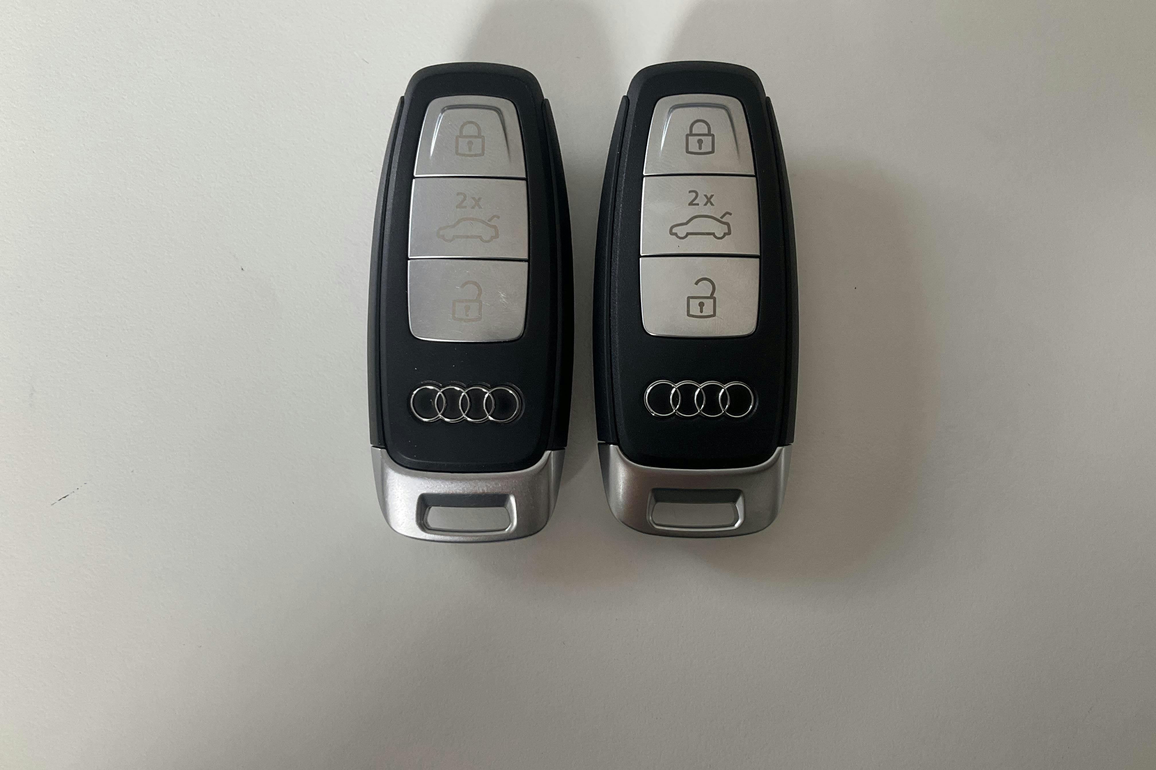 Audi Q4 50 e-tron quattro 77 kWh (299hk) - 6 439 mil - Automat - blå - 2022