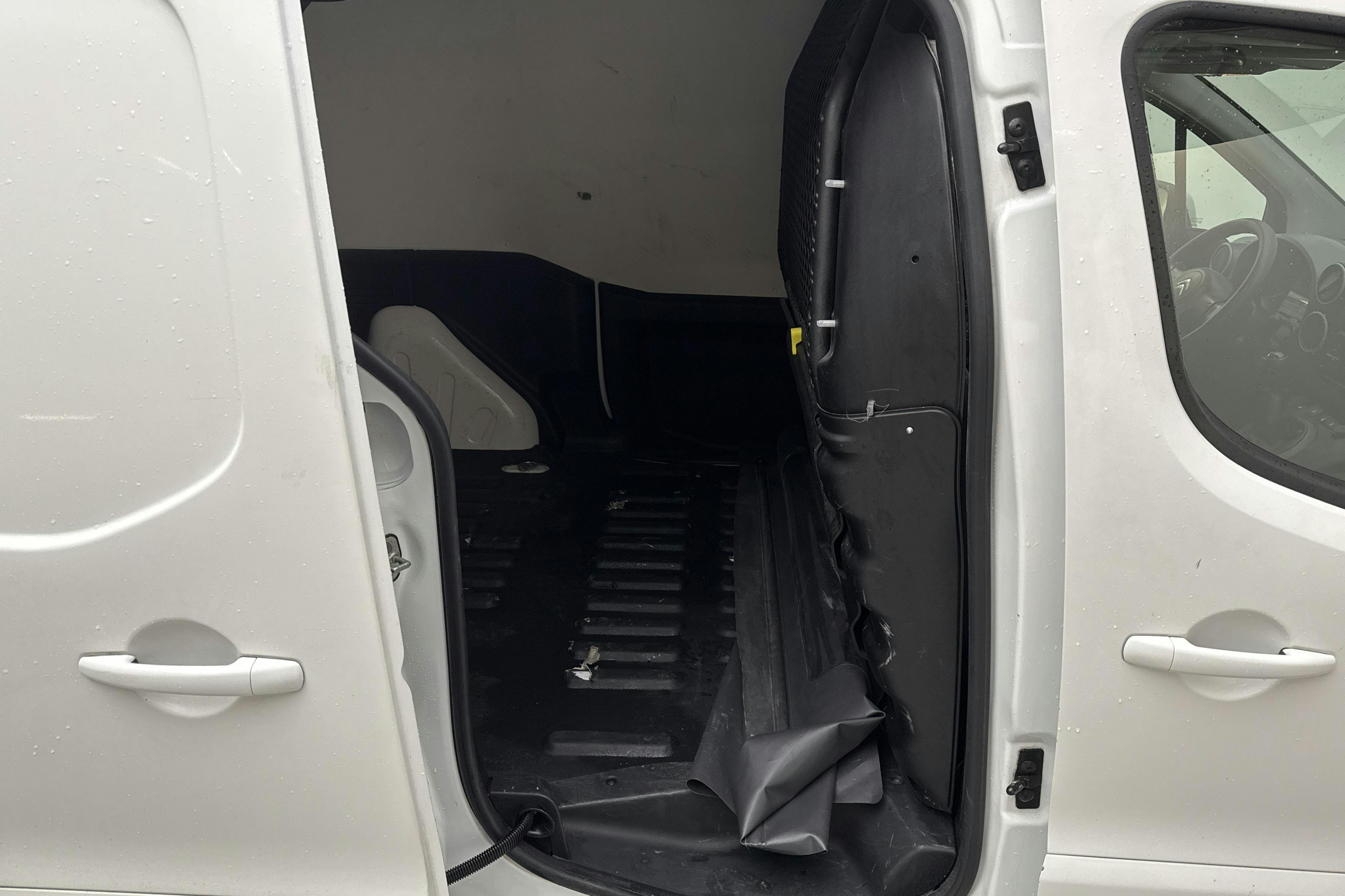 Citroën Berlingo 1.6 BlueHDi Skåp (100hk) - 8 916 mil - Manuell - vit - 2016