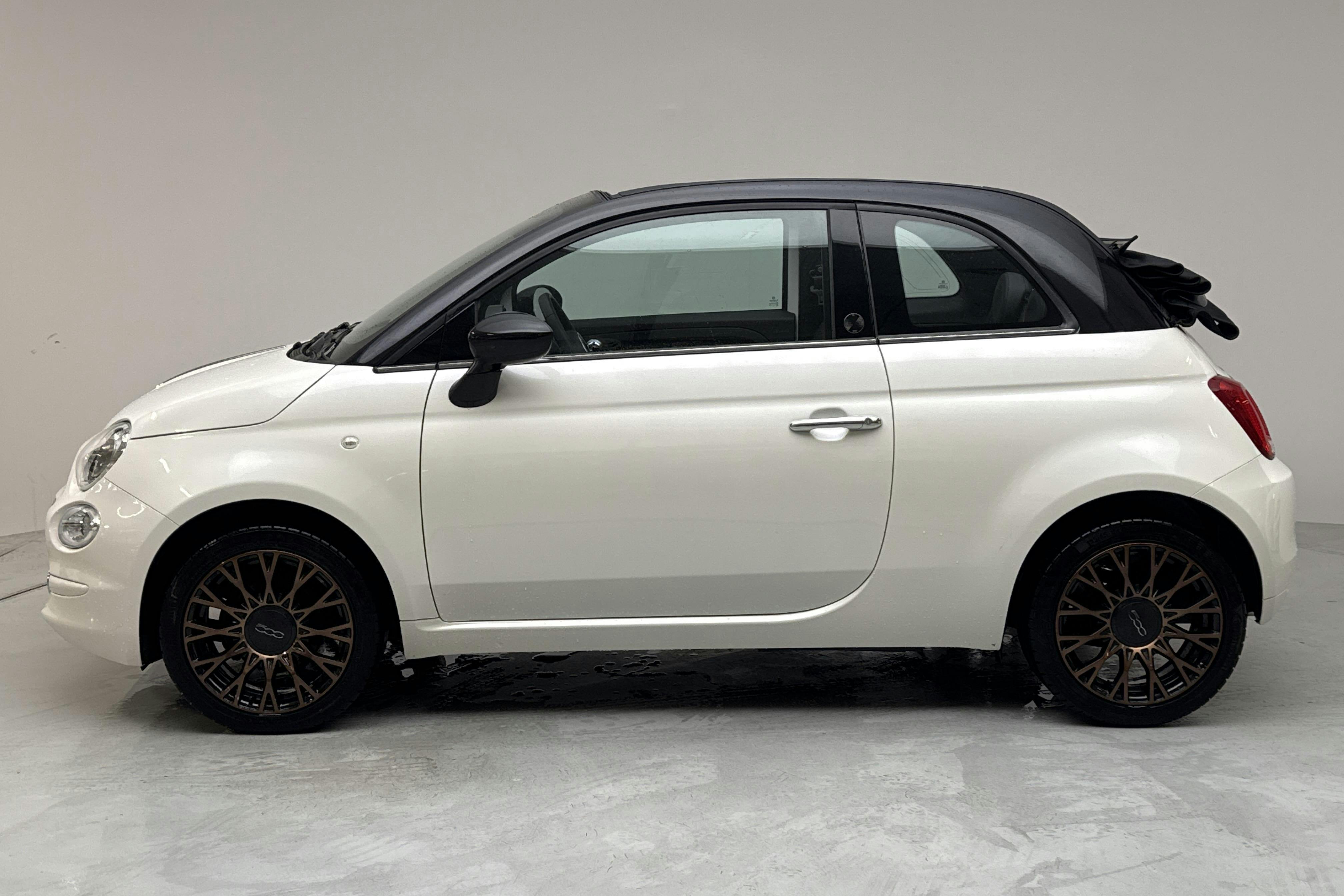 Fiat 500C 1.2 (69hk) - 27 840 km - Manual - white - 2020