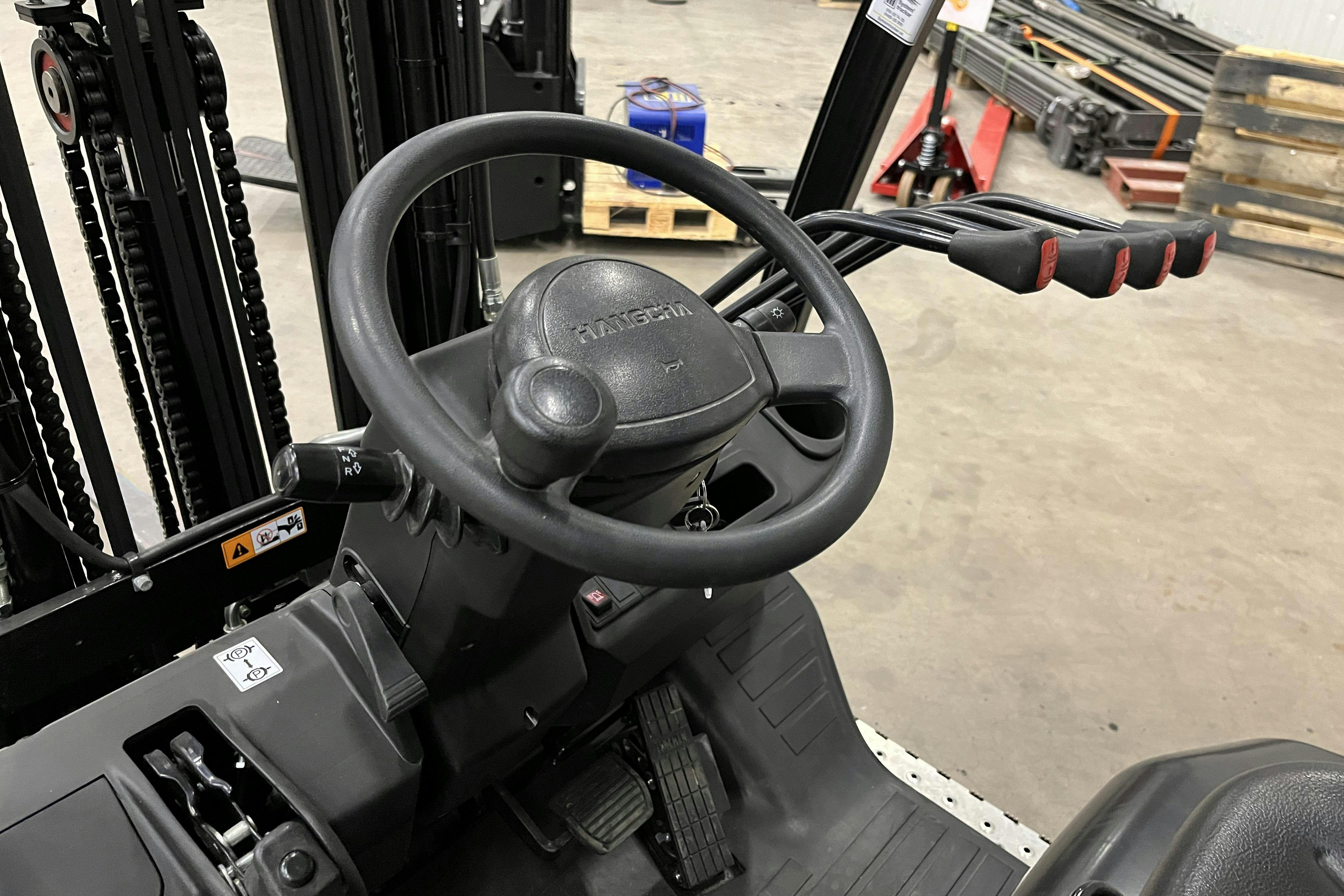 HANGCHA 15 Motviktstruck - 0 km - 2022