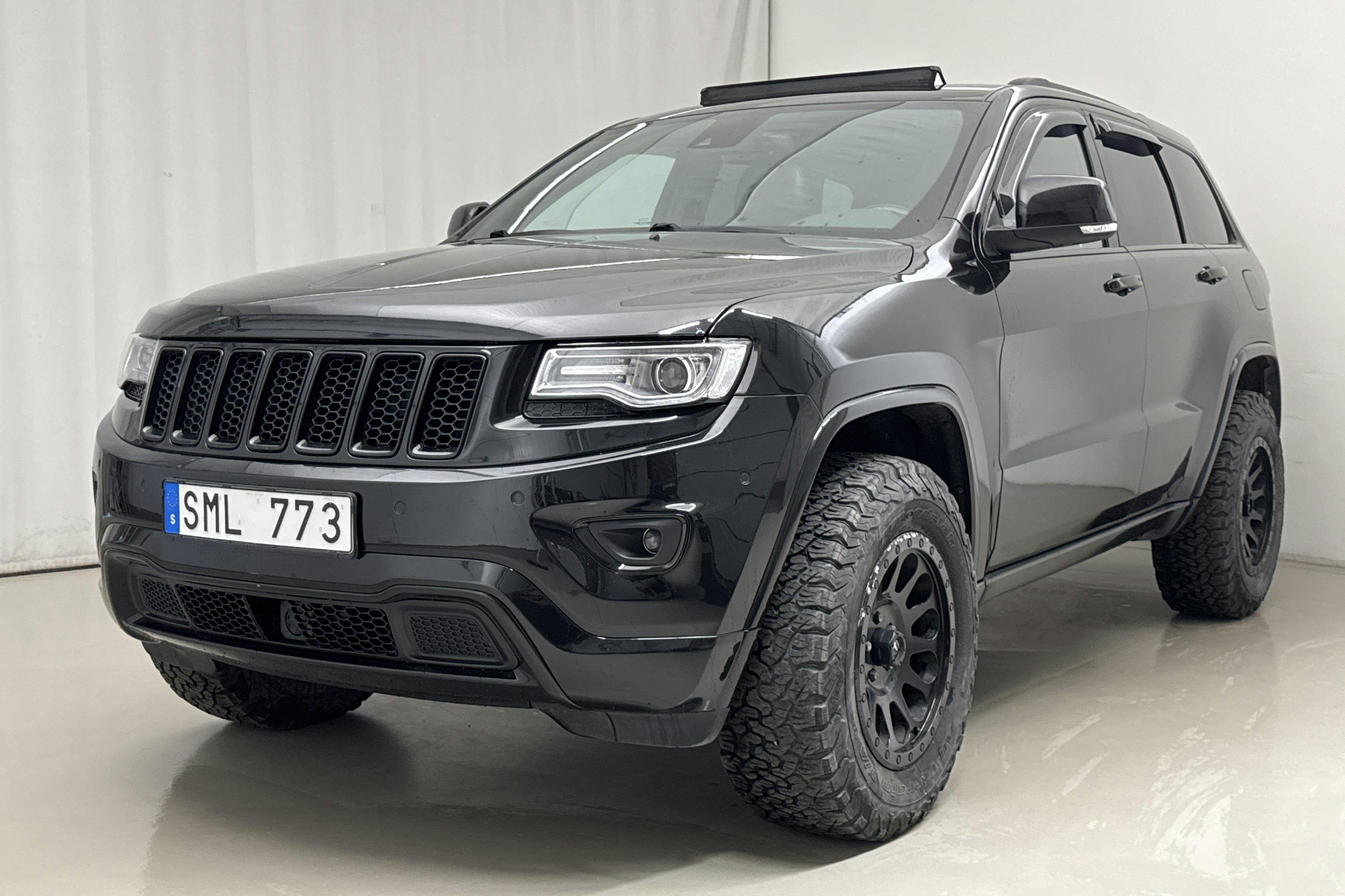 Jeep Grand Cherokee 3.0 CRD V6 AWD (250hk) - 167 200 km - Automatic - black - 2014