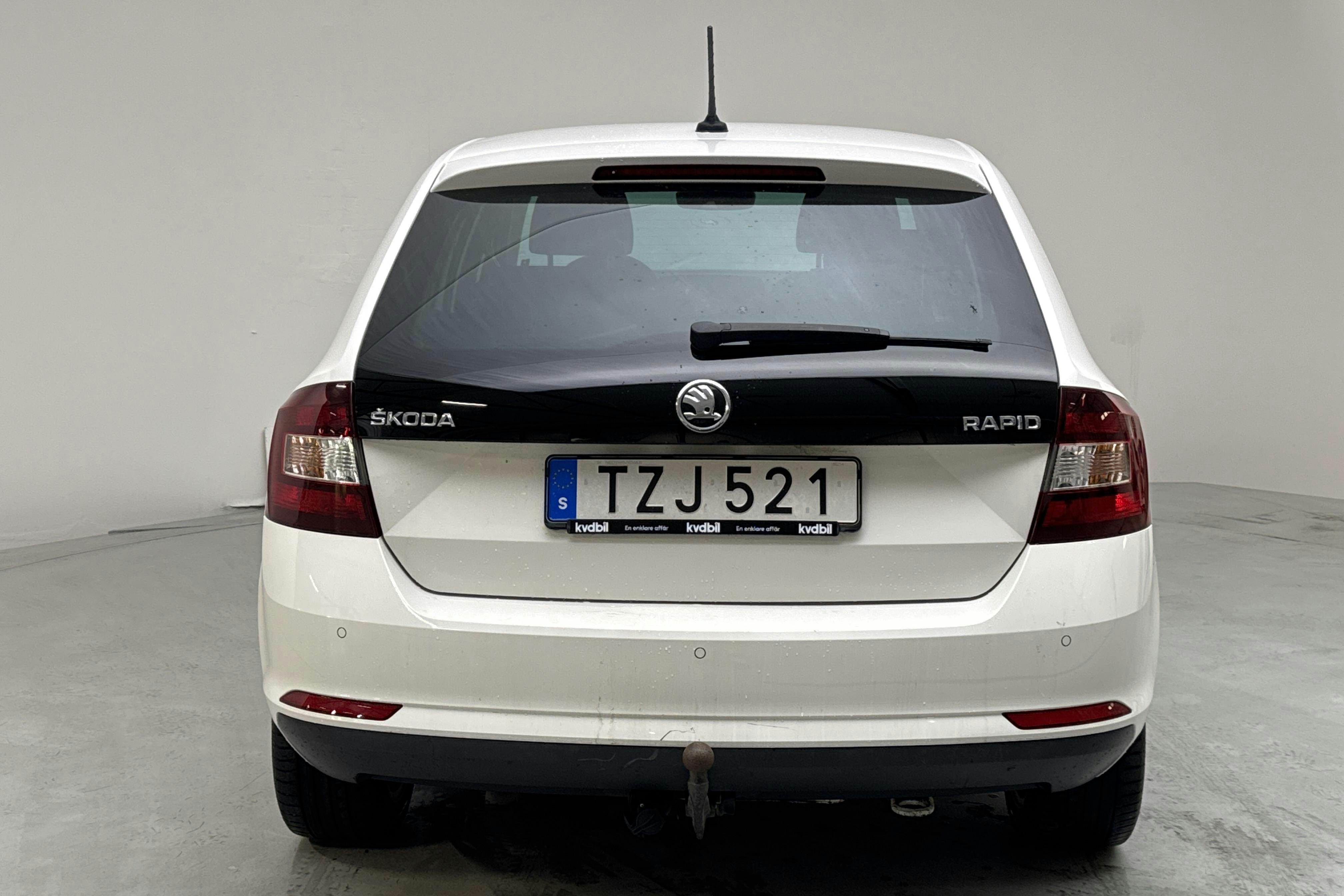Skoda Rapid 1.4 TDI Spaceback (90hk) - 203 850 km - Manual - white - 2018