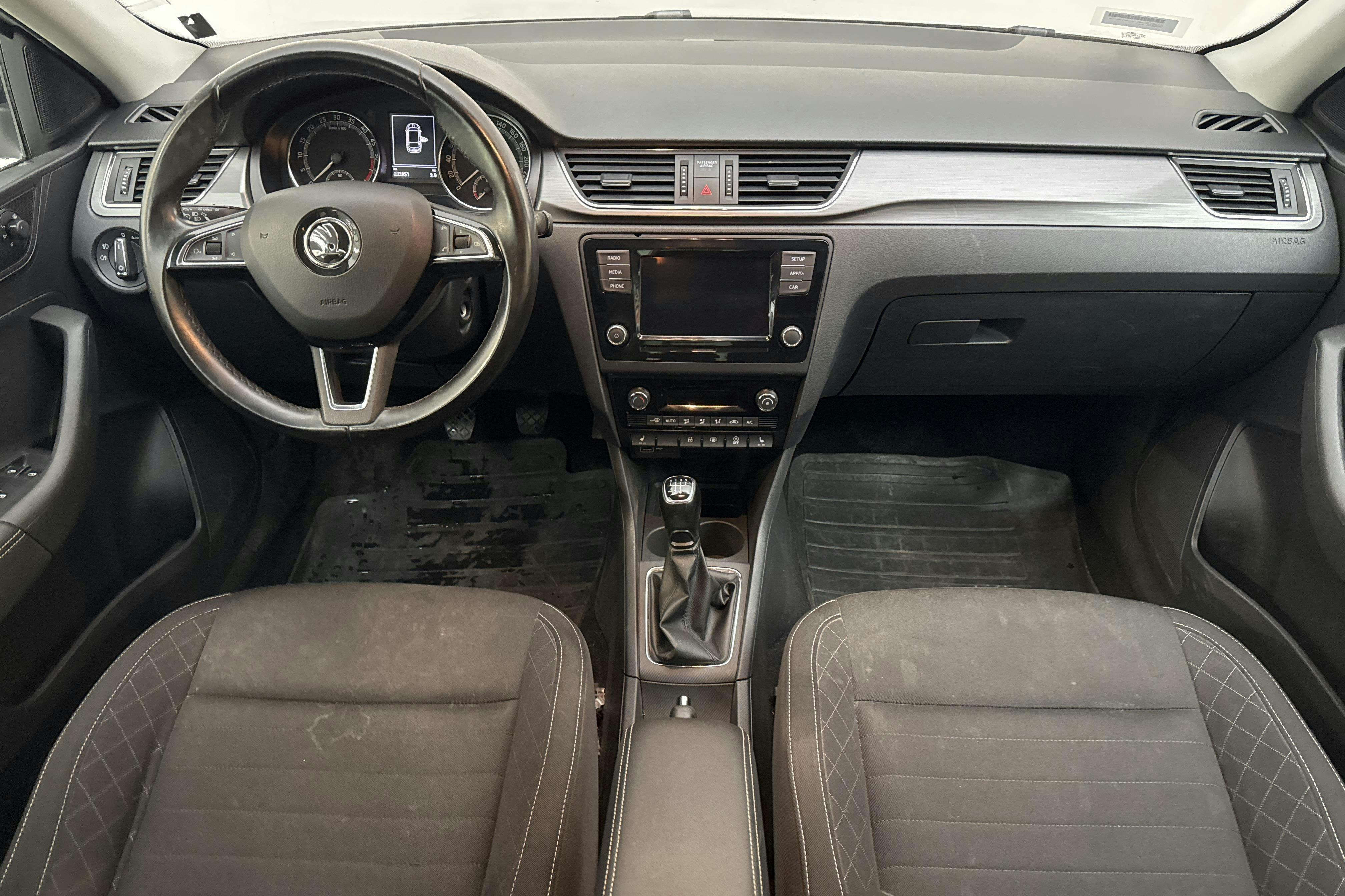 Skoda Rapid 1.4 TDI Spaceback (90hk) - 203 850 km - Manual - white - 2018