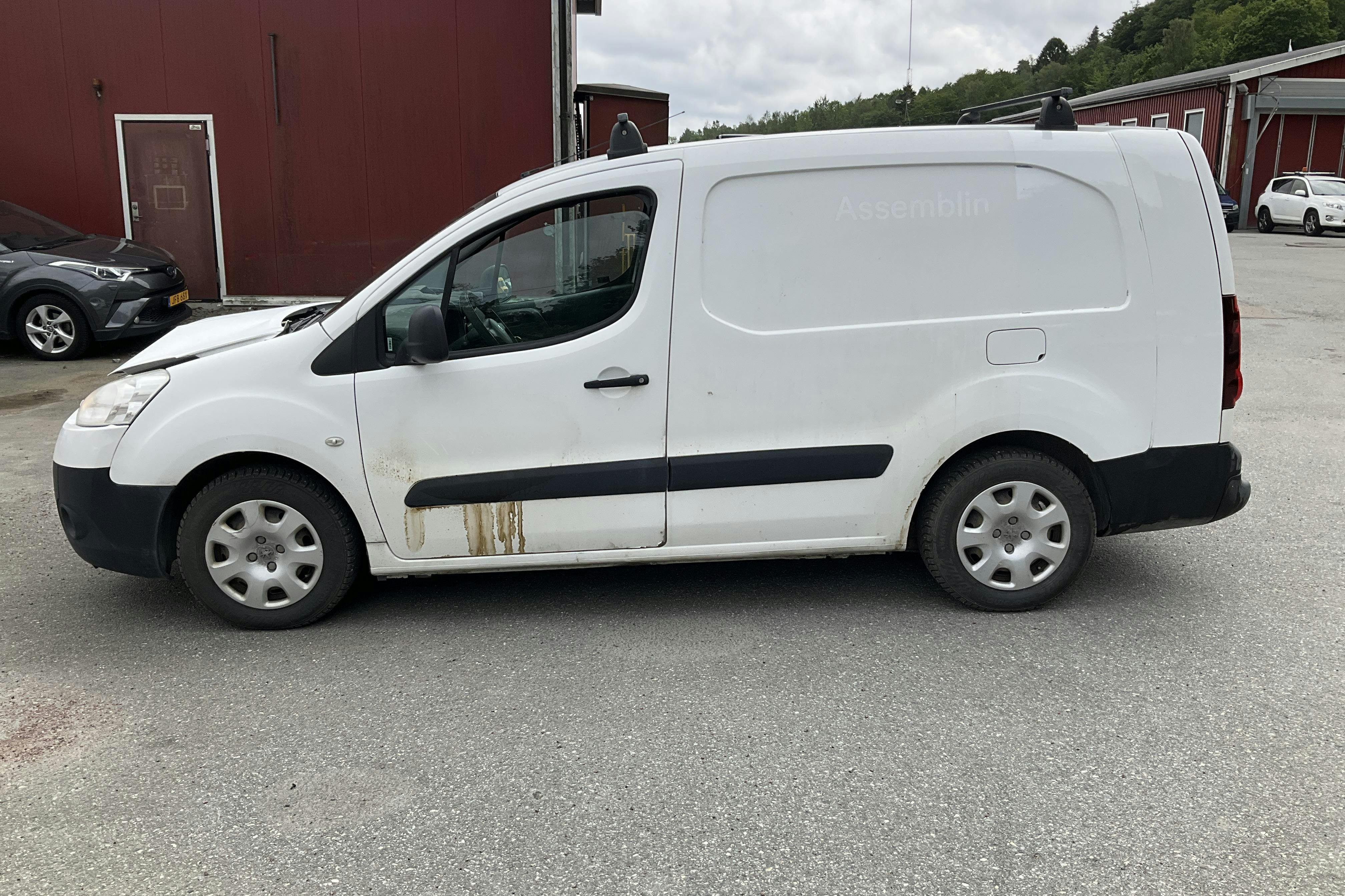 Peugeot Partner 1.6 e-HDI Skåp (90hk) - 12 287 mil - Manuell - vit - 2014
