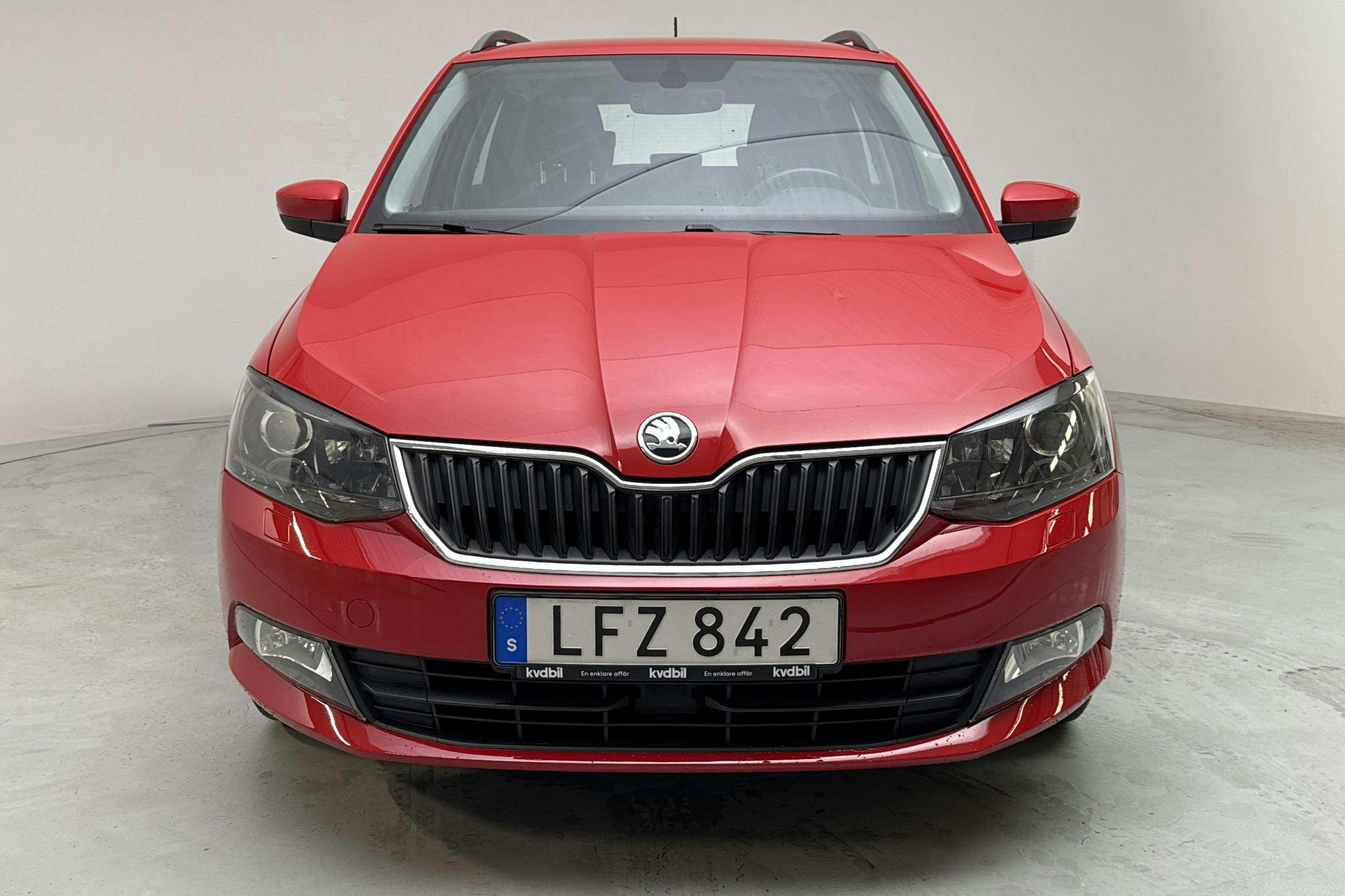 Skoda Fabia 1.2 TSI Kombi (90hk) - 6 198 mil - Manuell - röd - 2016